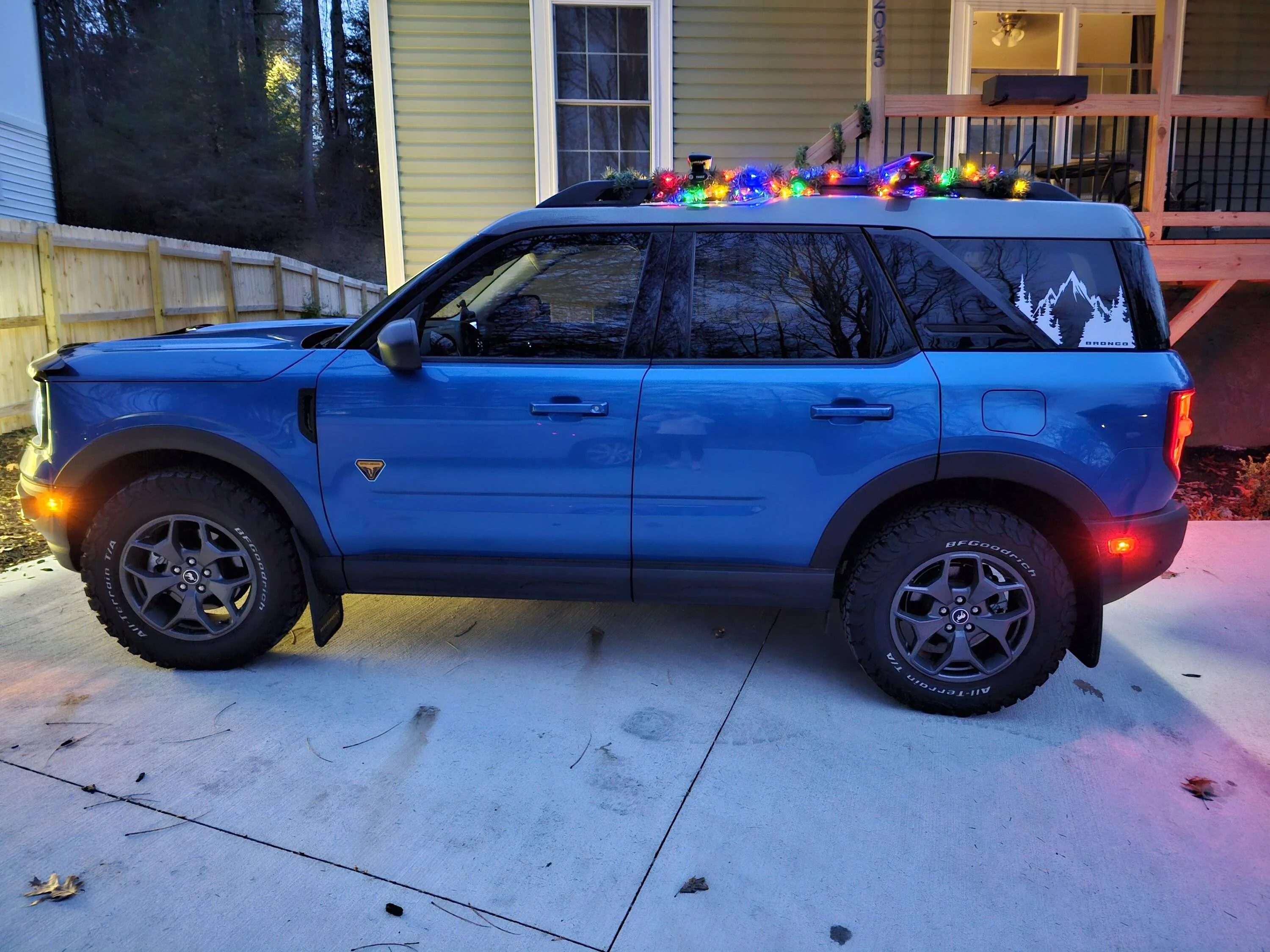Ford Bronco Sport Ho Ho Ho, Merry Bronco 20231123_174332