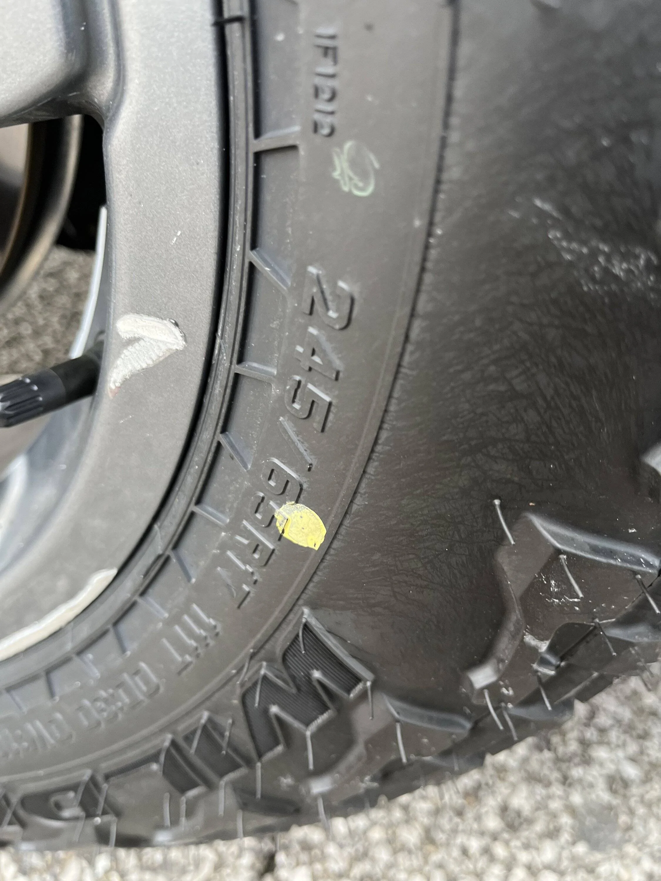 Ford Bronco Sport 2024 Badlands - question on tires... IMG_1162