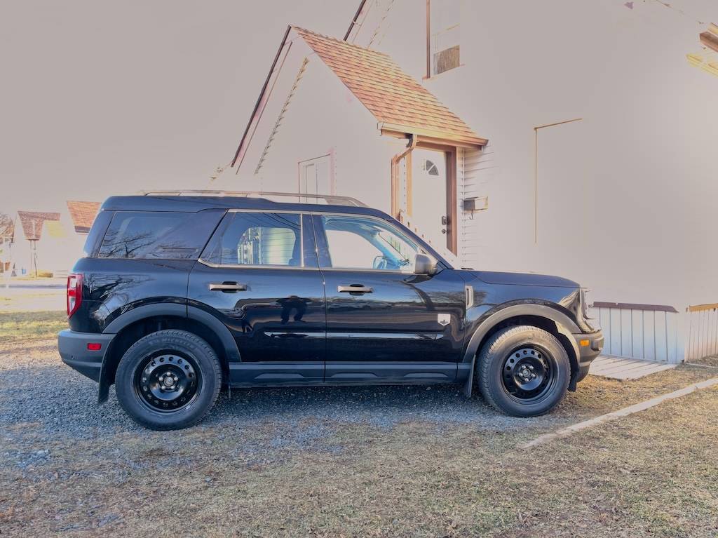 Ford Bronco Sport Does anyone prefer the Bronco Sport over the regular Bronco? (Or vice versa) d9943f9135ef3f9d2fb4bb7967868762
