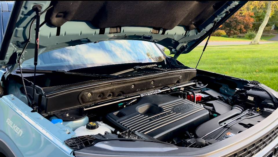 Ford Bronco Sport Redline Hood Strut - Stickers? IMG_4668