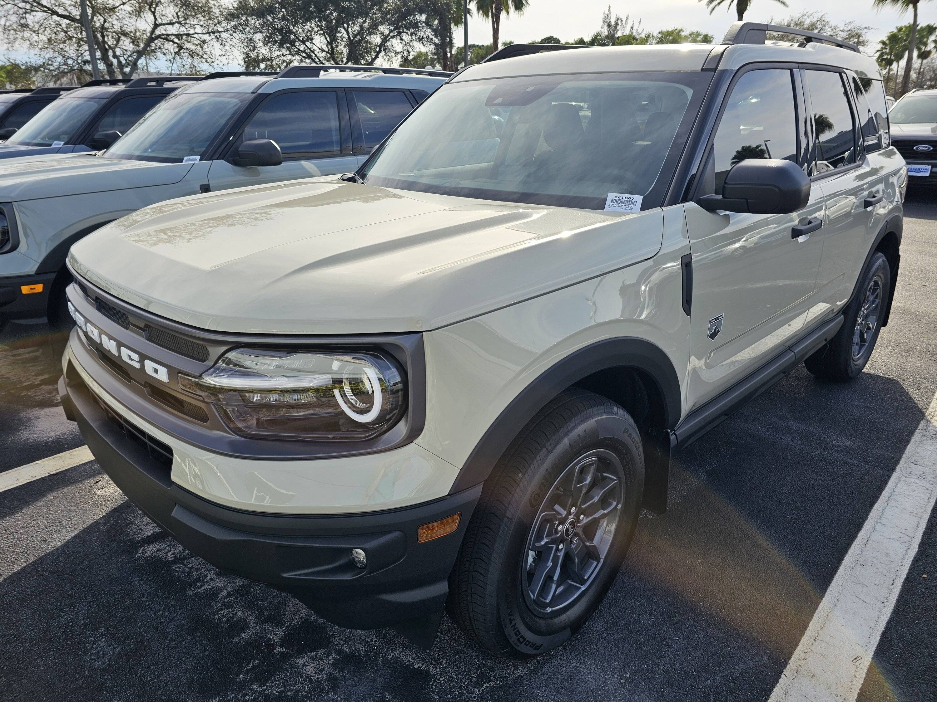 Ford Bronco Sport First Look at Desert Sand Color on 2024 Bronco Sport 1000005554