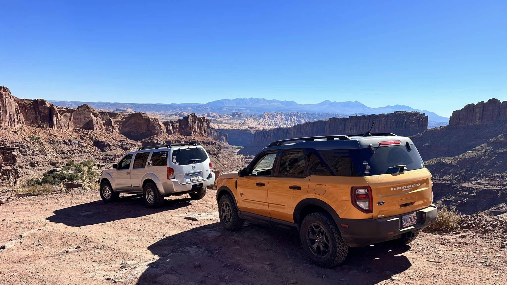 Ford Bronco Sport HAPPY 🐫 DAY !!! Let's see those flexin'/off-road photos 385863570_24904739589125592_332932504784532244_n