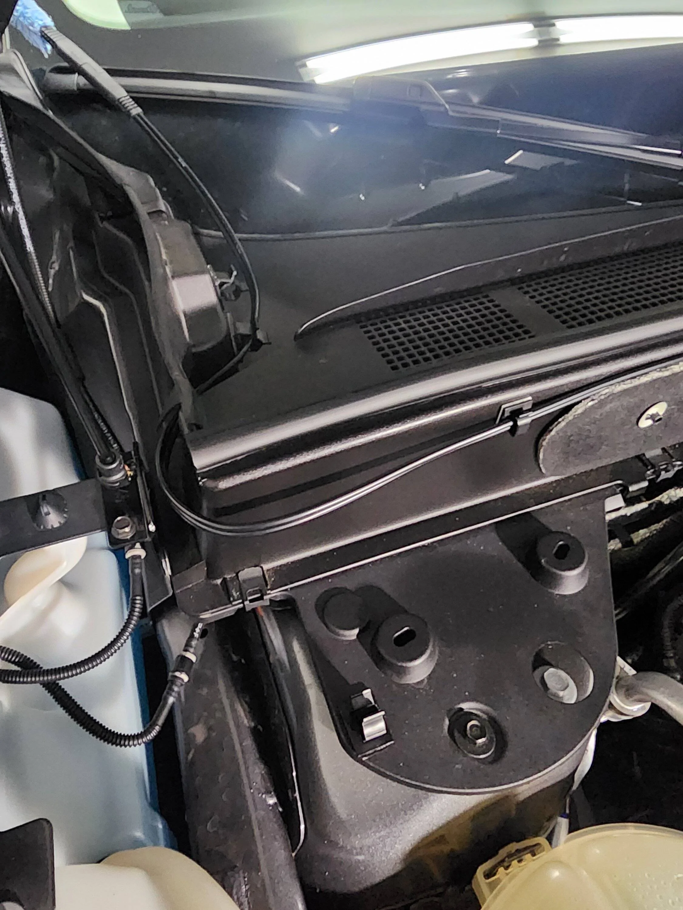 Ford Bronco Sport Trickle charger advice 20240116_175829