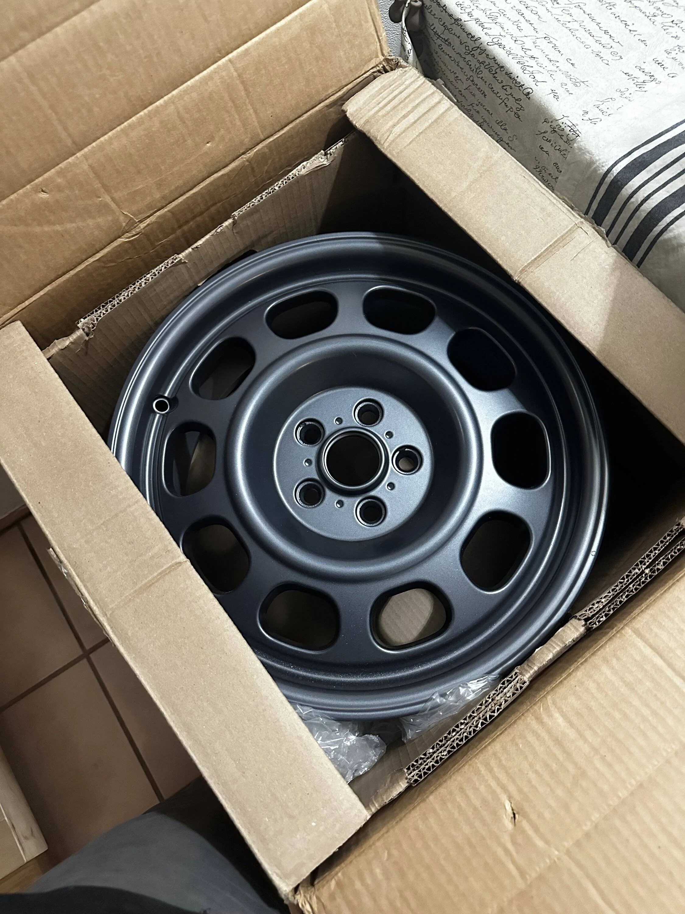 Ford Bronco Sport 1 Bronco Sport "Steelie" alloy wheel IMG_2702