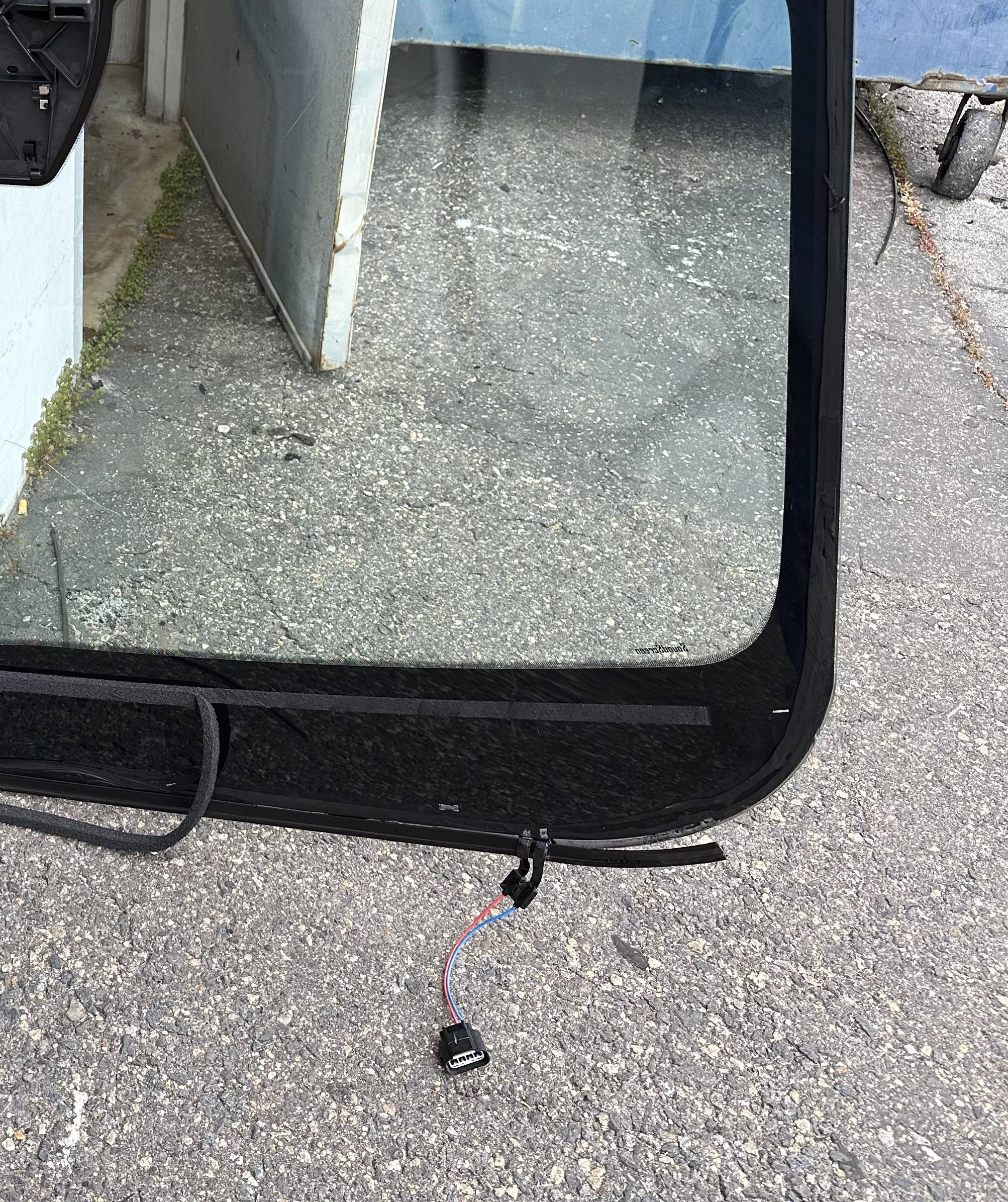 Ford Bronco Sport I want to blame Ford OLD WINDSHIELD 5