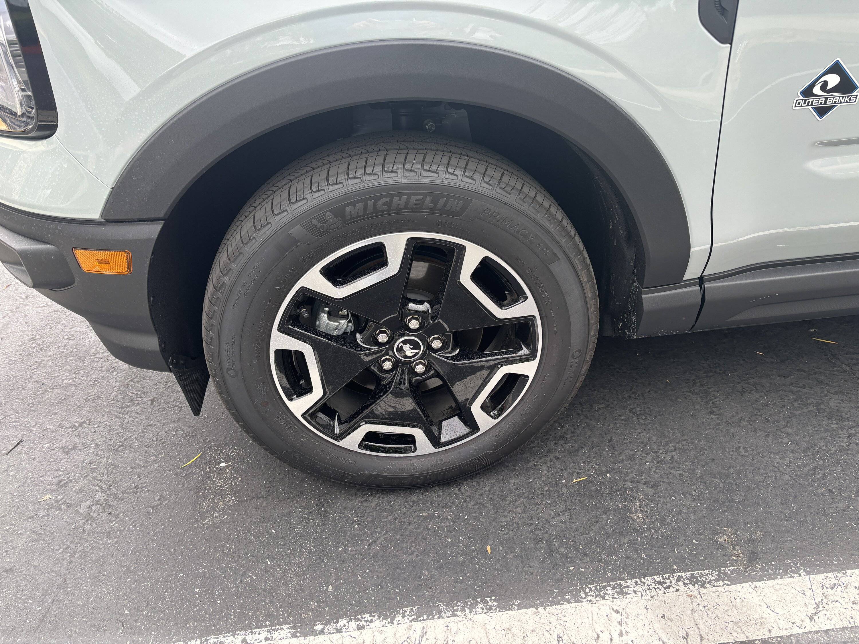 Ford Bronco Sport New Outer Banks wheels and tires ED7819FC-D85E-43EE-9325-17D39AACCEFD