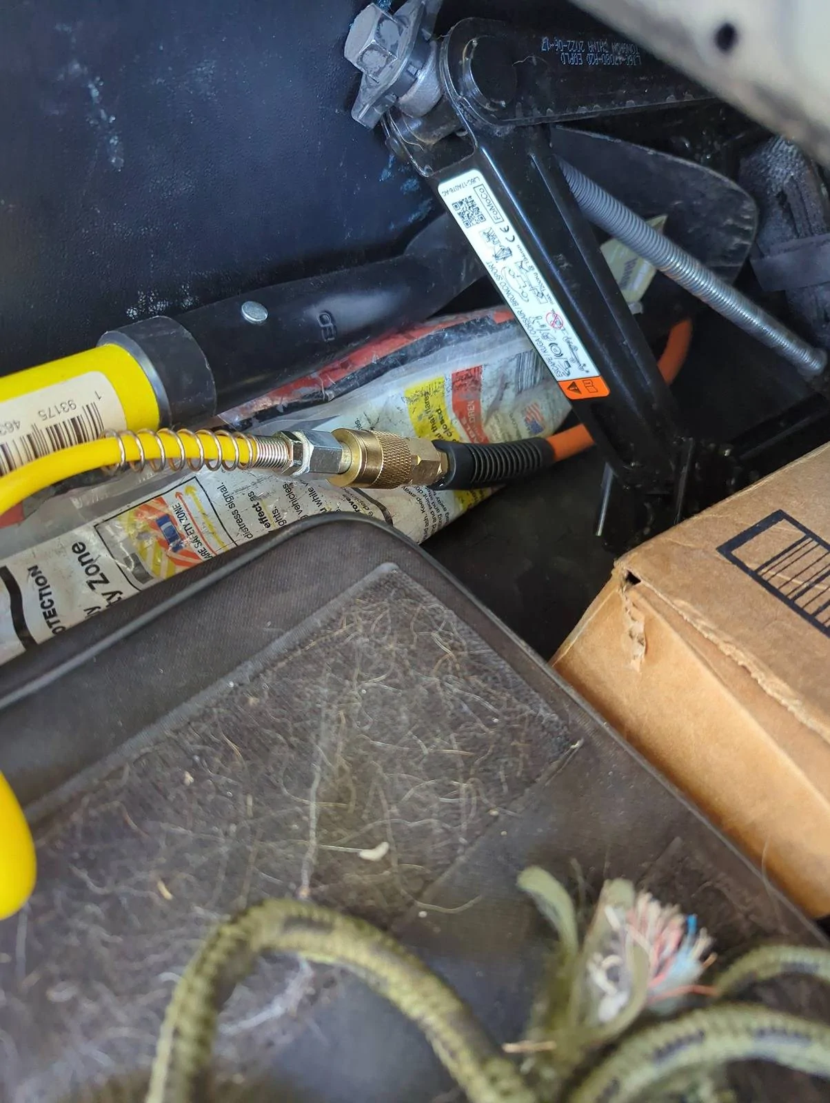 Ford Bronco Sport Used air suspension tank to run air tools 1719001787620575389451256054250