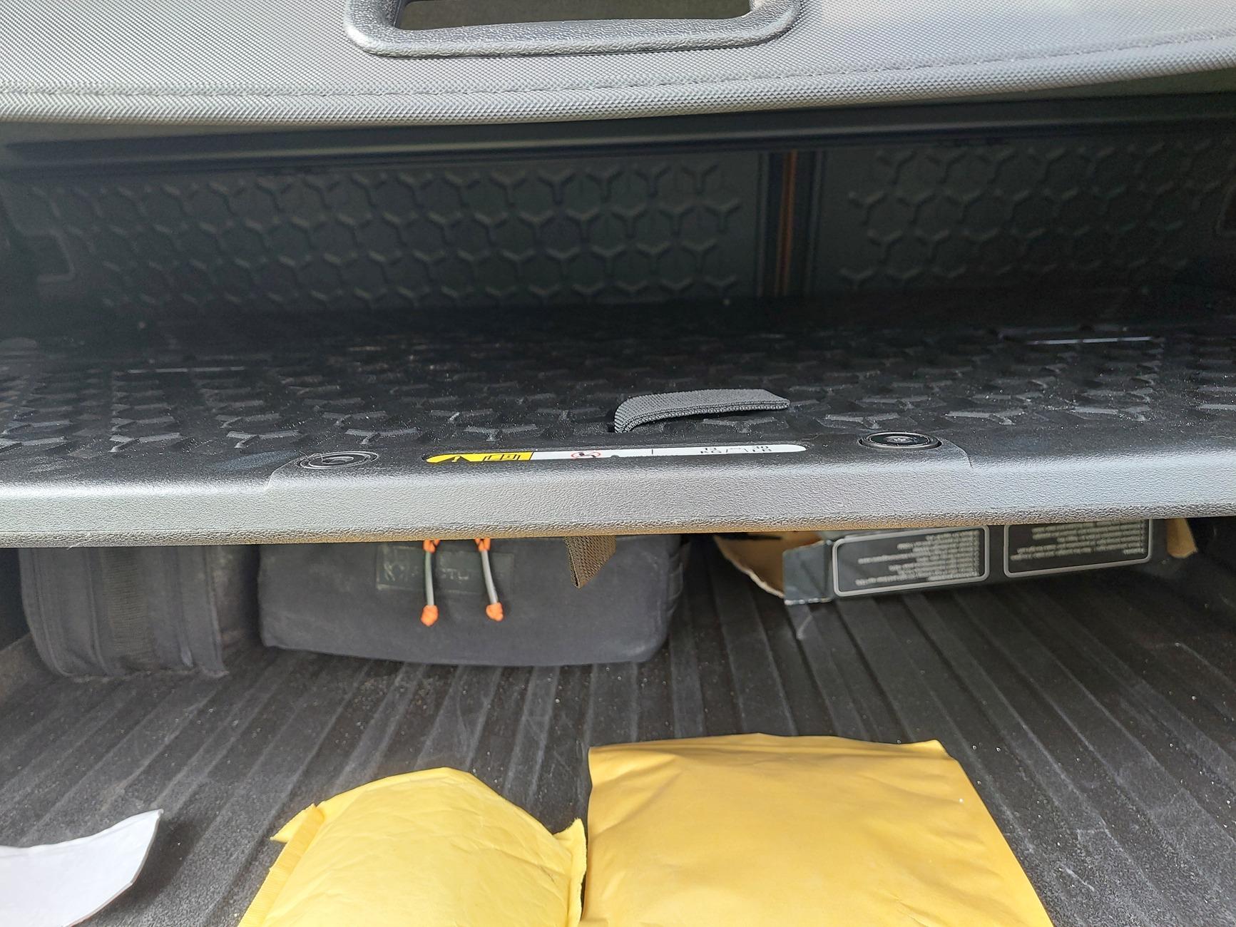 Ford Bronco Sport Cargo cover option 1000001910