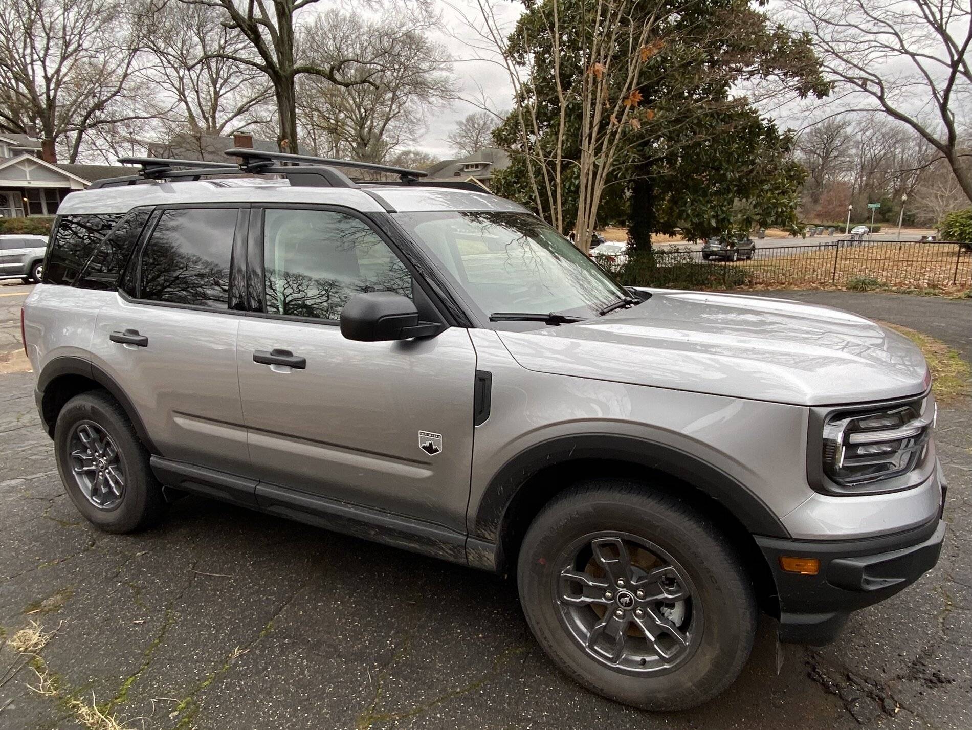 Ford Bronco Sport Thule HD Crossbar Roof Rack System installed B5552203-9DB6-4ACF-8542-0DBA98DAE936