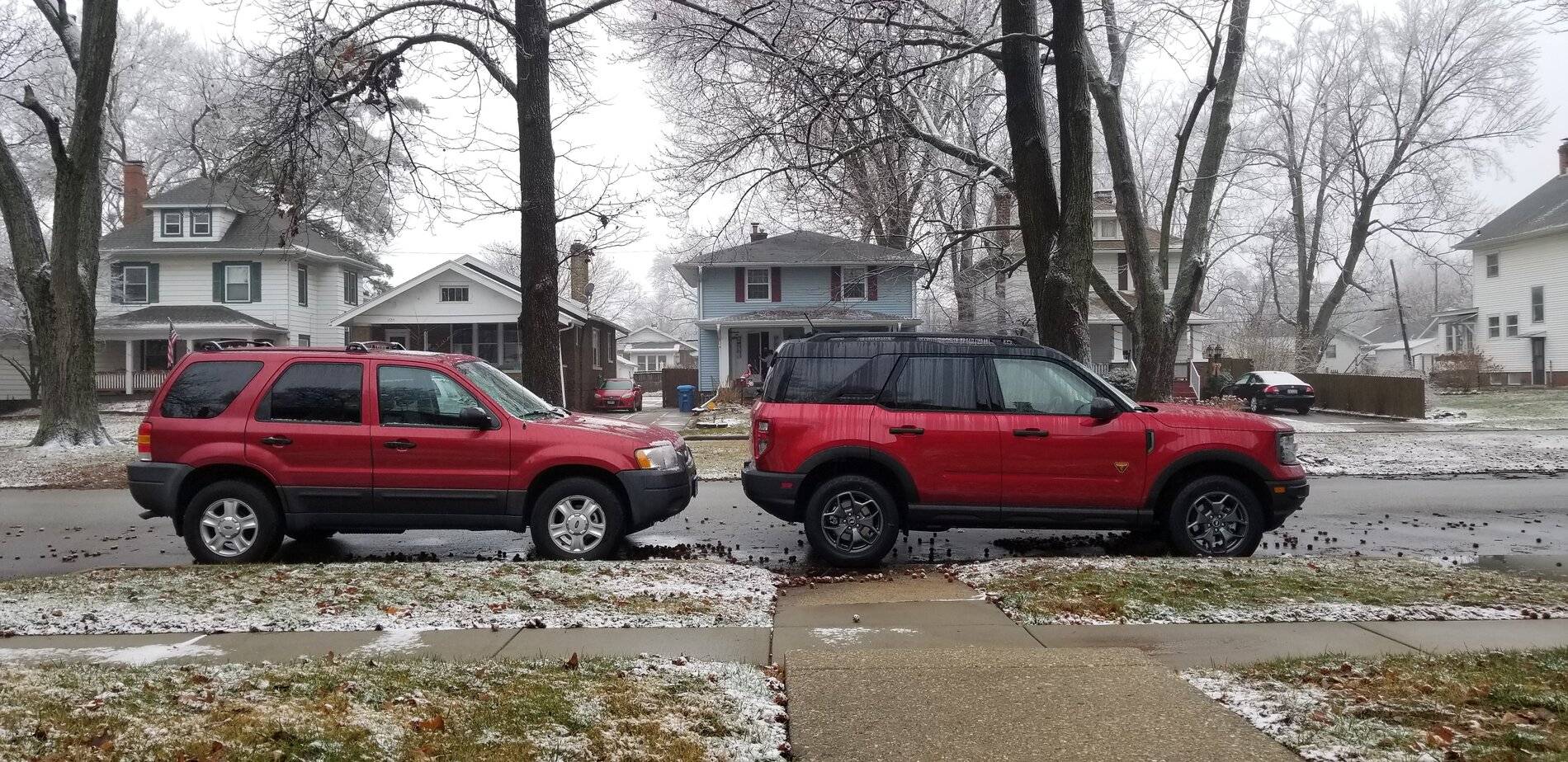 Ford Bronco Sport 2021 Bronco Sport Badlands vs. 2004 Escape XLT AWD: 20210102_113729