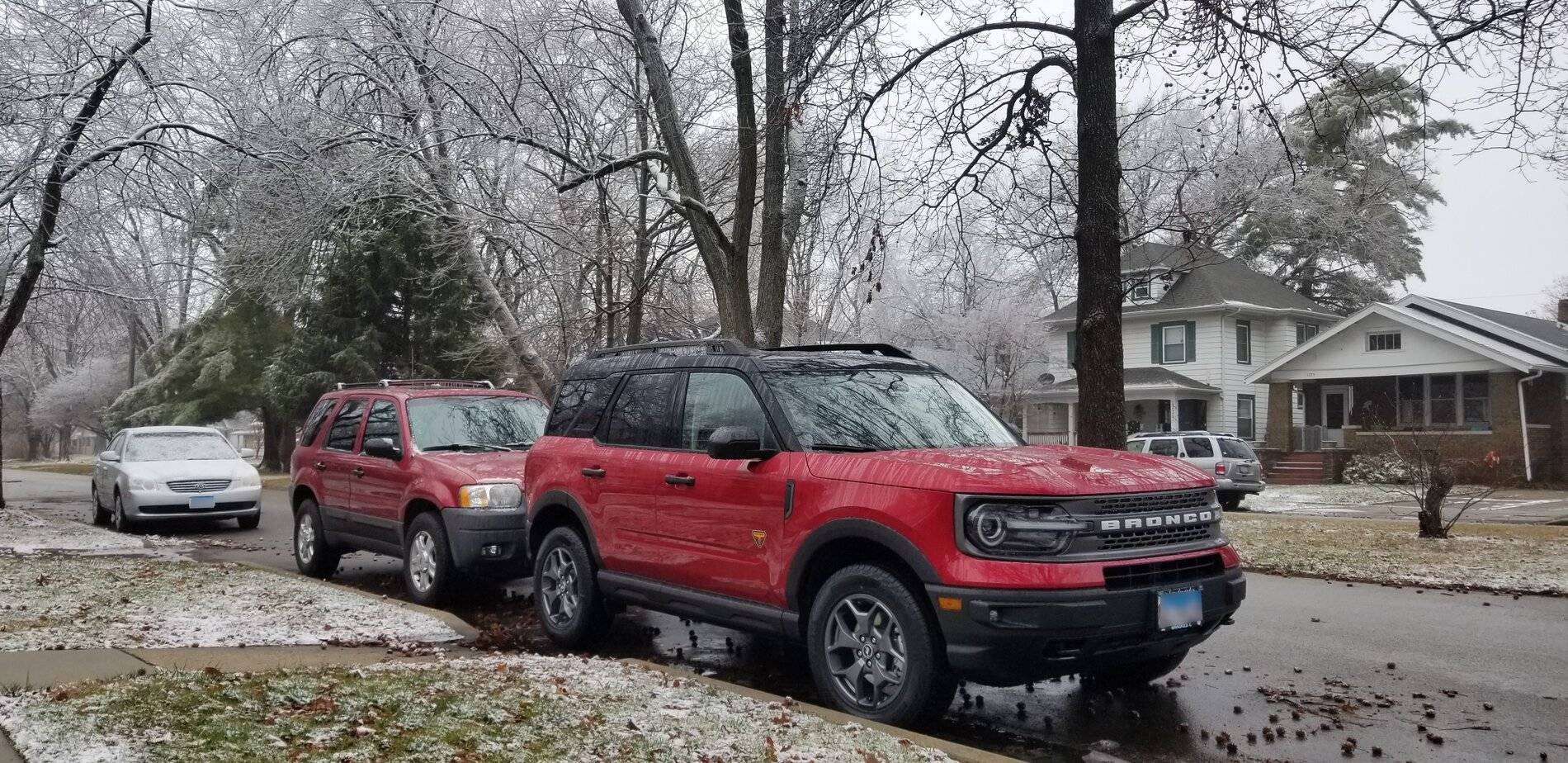 Ford Bronco Sport 2021 Bronco Sport Badlands vs. 2004 Escape XLT AWD: 20210102_113746