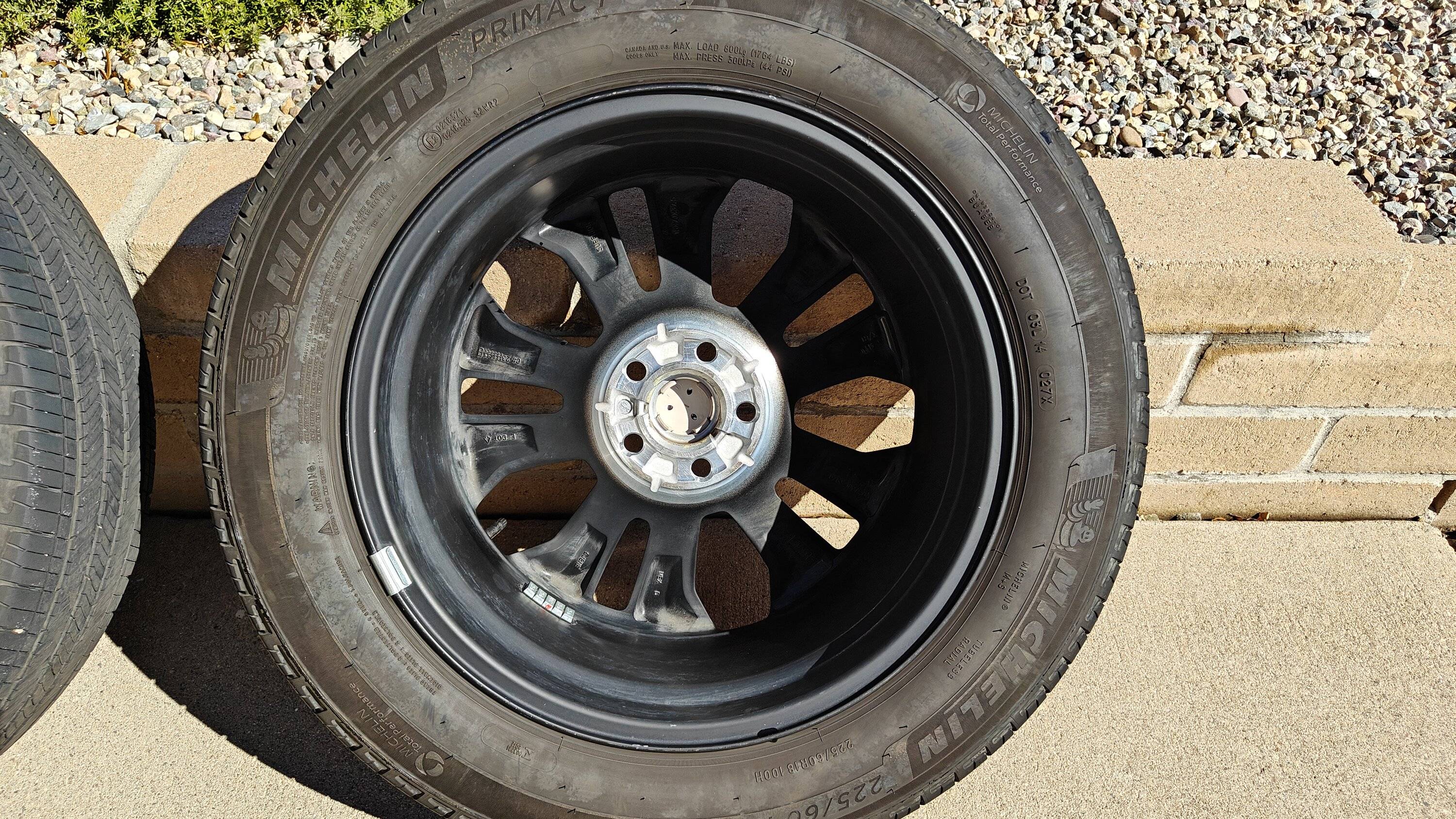 Ford Bronco Sport SOLD: 2024 Satin Black BAP 18" Wheels w/ Caps and Michelin Primacy 225/60 R18 Tires $900 IMG20241109111309