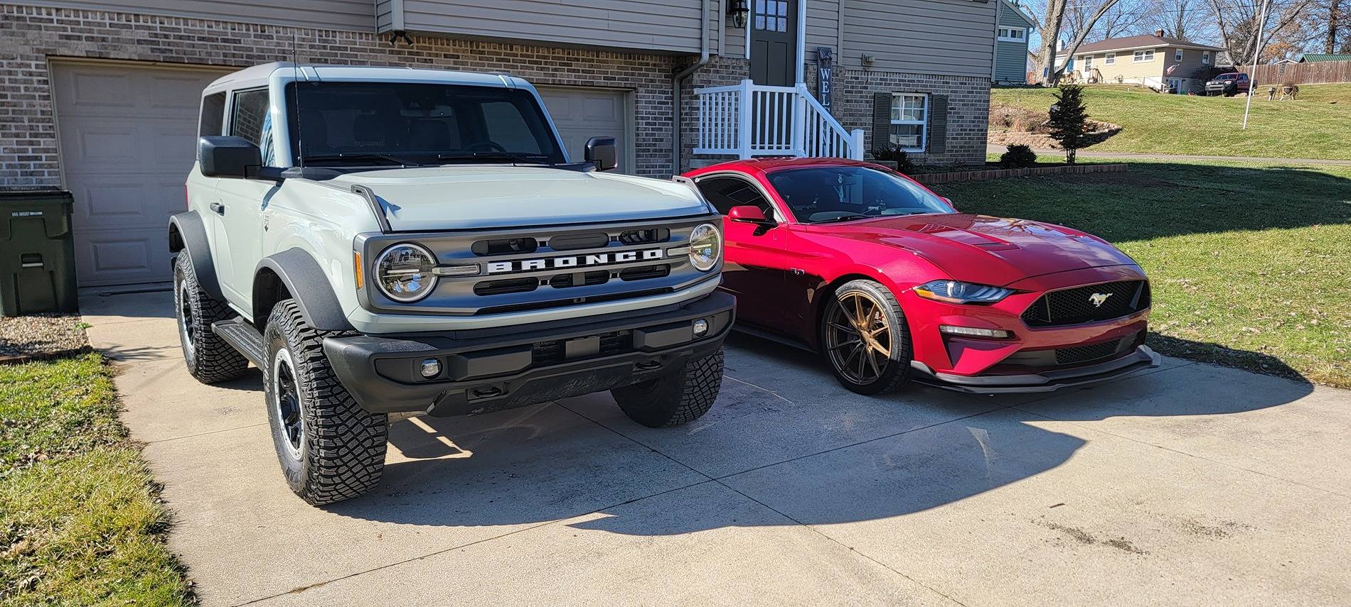 Ford Bronco Sport Bad radiator & battery. 20250204_122338