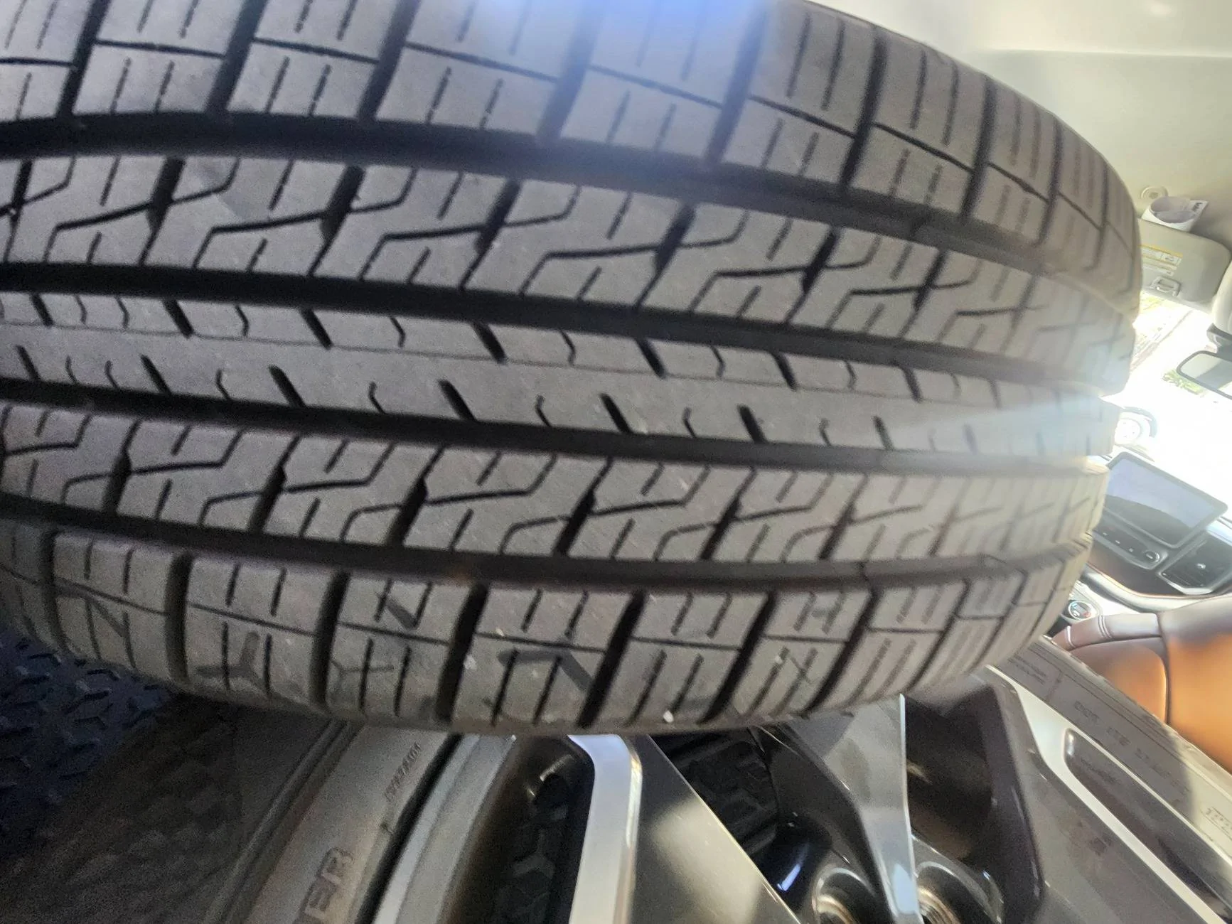 Ford Bronco Sport 2021 outer banks 18" wheels and like New condition tires $300.00 20250218_132035