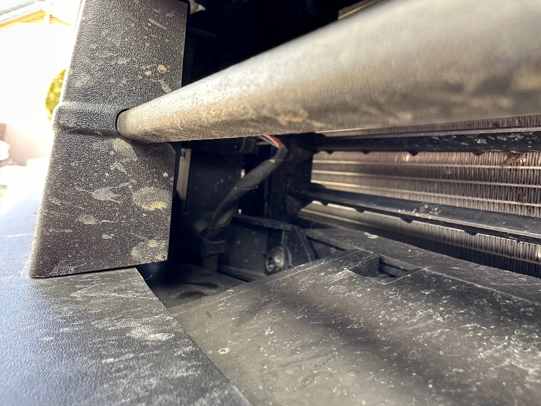 Ford Bronco Sport What is this wire in front of grill? IMG_1992