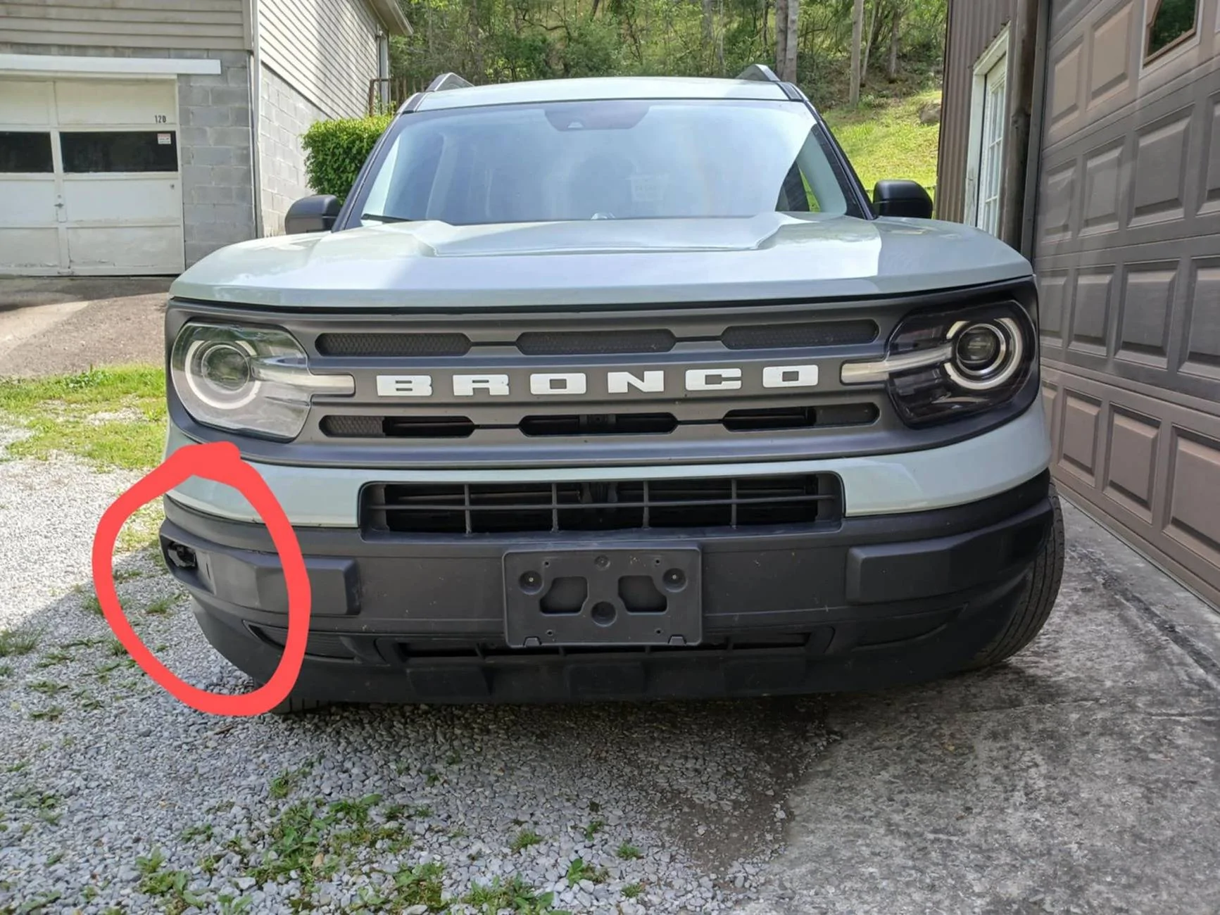 Ford Bronco Sport WTB: fog light cover / windshield cowl moulding 1000000700