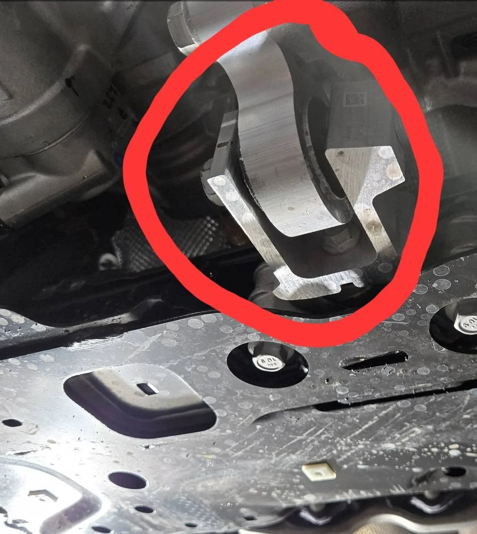 Ford Bronco Sport PSA: If you have a Sasquatch Pkg ... do your own oil change... c6JgVoa