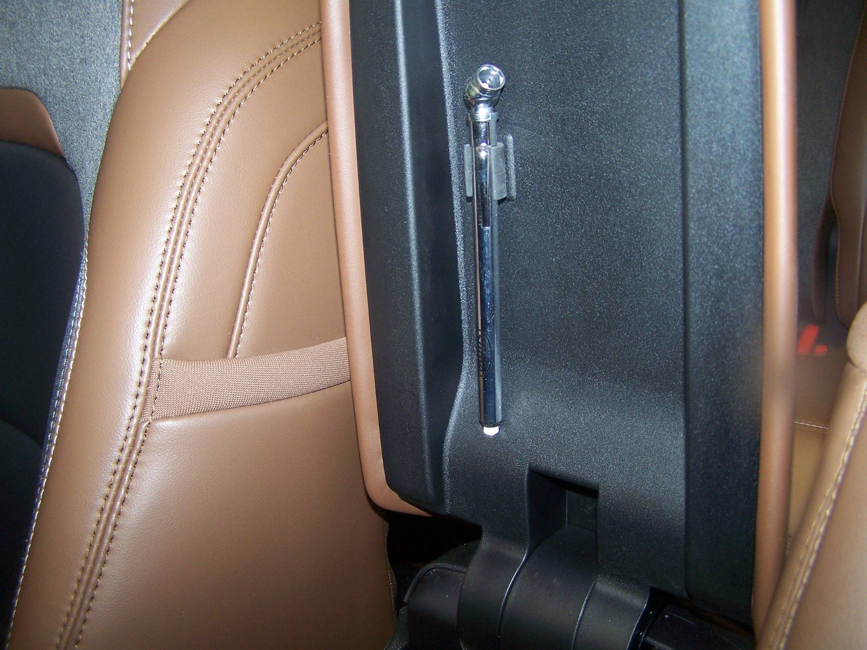 Ford Bronco Sport Got my Pen Holder 100_6952.JPG