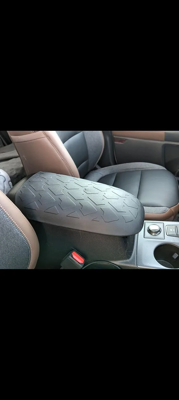 Ford Bronco Sport Durable cover for center console? 1000026125