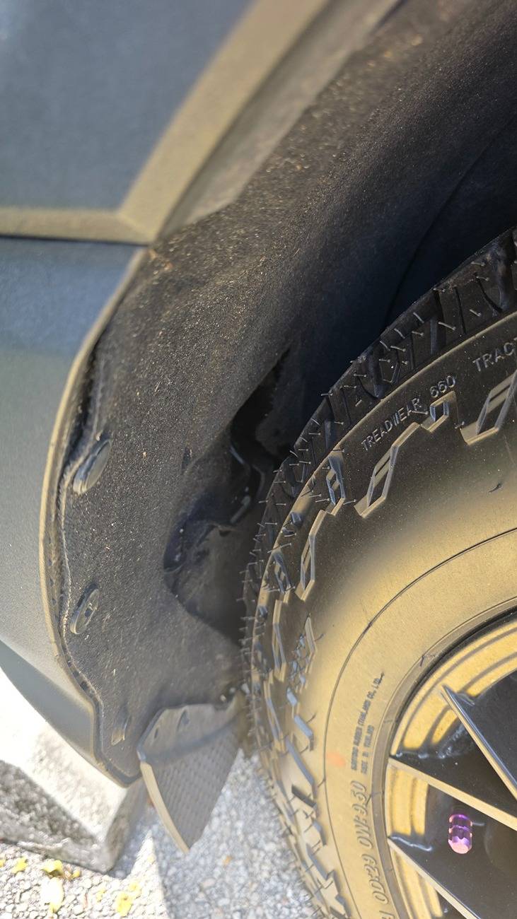 Ford Bronco Sport 235/65R17 Falkons's with 17x7.5 40mm offset wheels rubbing badly. Shredded felt wheel well liner up pretty bad 20250525_114320