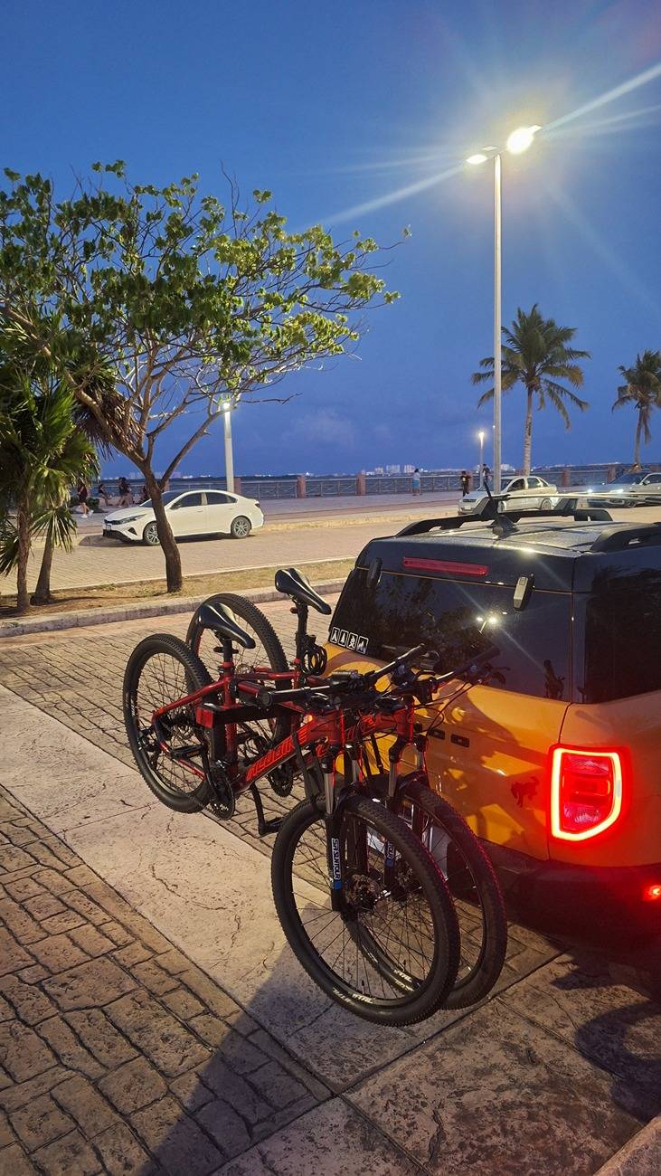 Ford Bronco Sport Cyclists - platform vs hanging hitch rack? 20250529_194444