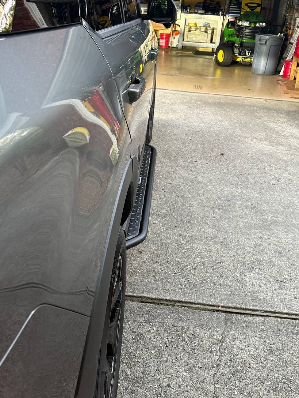 Ford Bronco Sport 2025 Outer Banks side steps installed IMG_1617