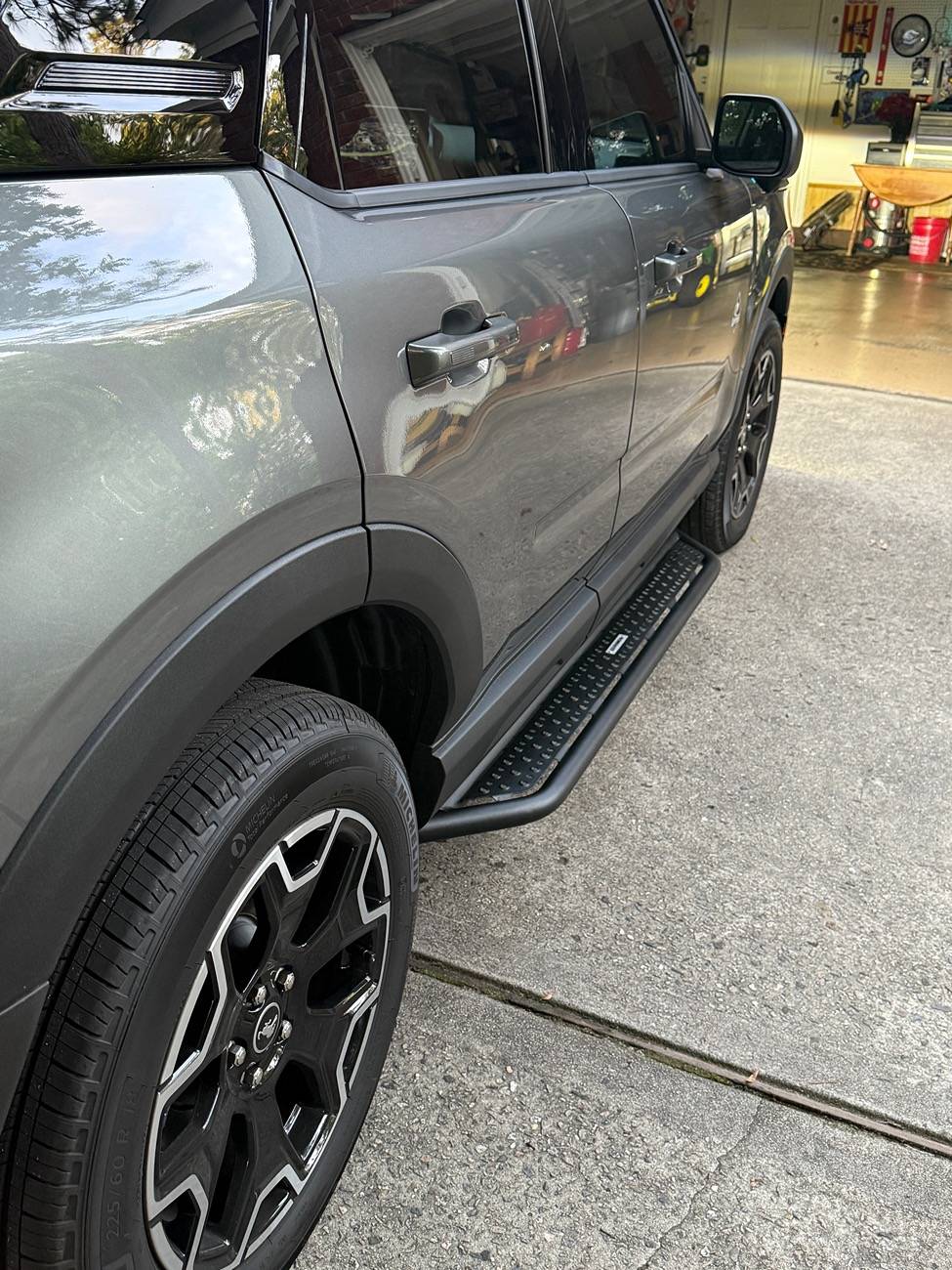 Ford Bronco Sport 2025 Outer Banks side steps installed IMG_1618