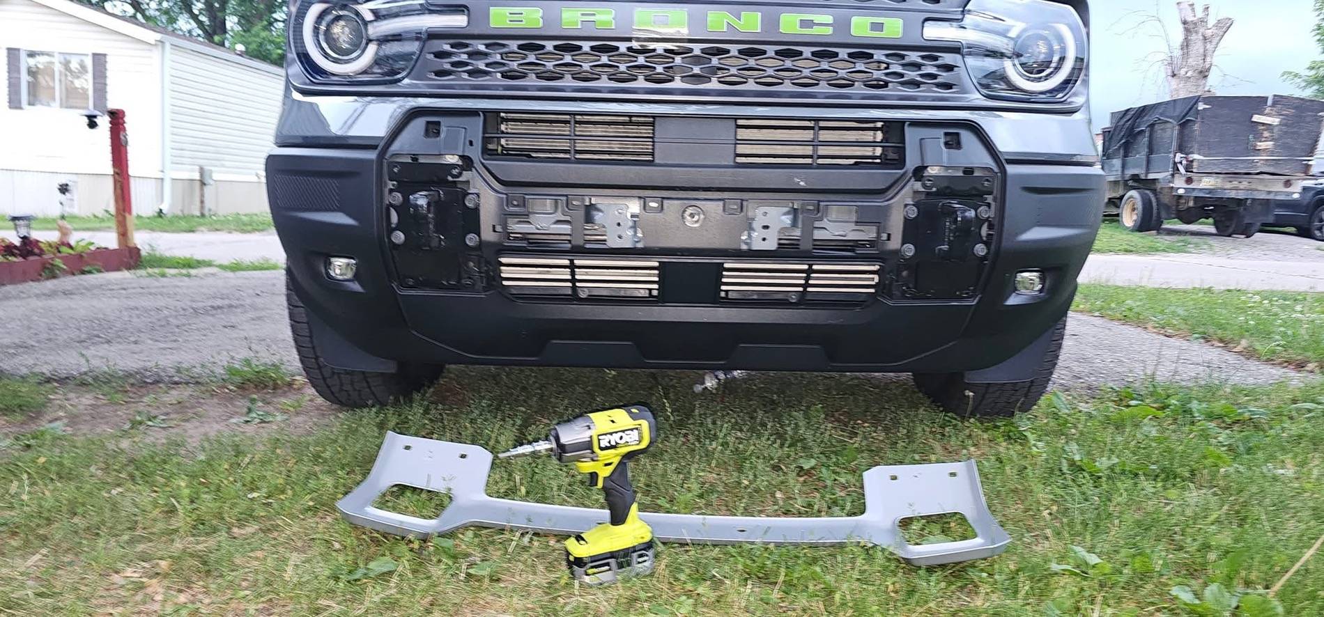 Ford Bronco Sport 2025 Front Skid/Bumper Plate Removal pics IMG_7539