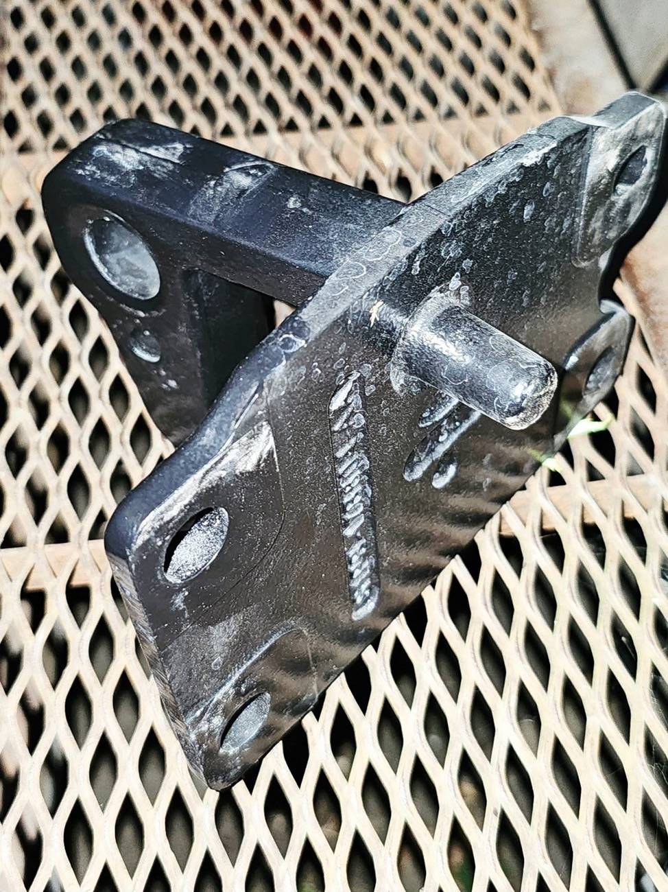 Ford Bronco Sport 2025 Front Skid/Bumper Plate Removal pics IMG_7544