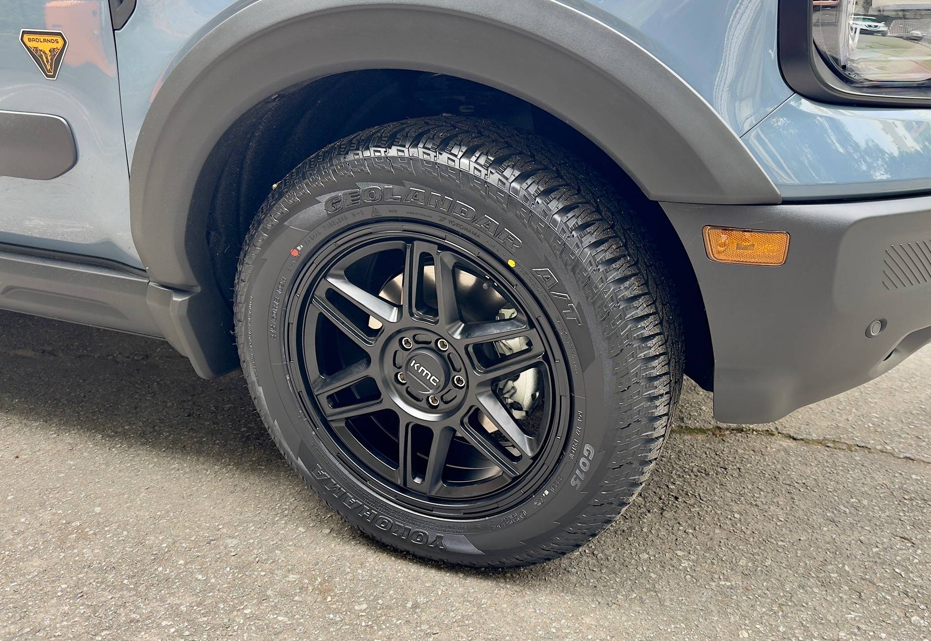 Ford Bronco Sport Bronco Sport Badlands 2025 plus 18” KMC Nomad + Yokohama G015 245/60 IMG_0124