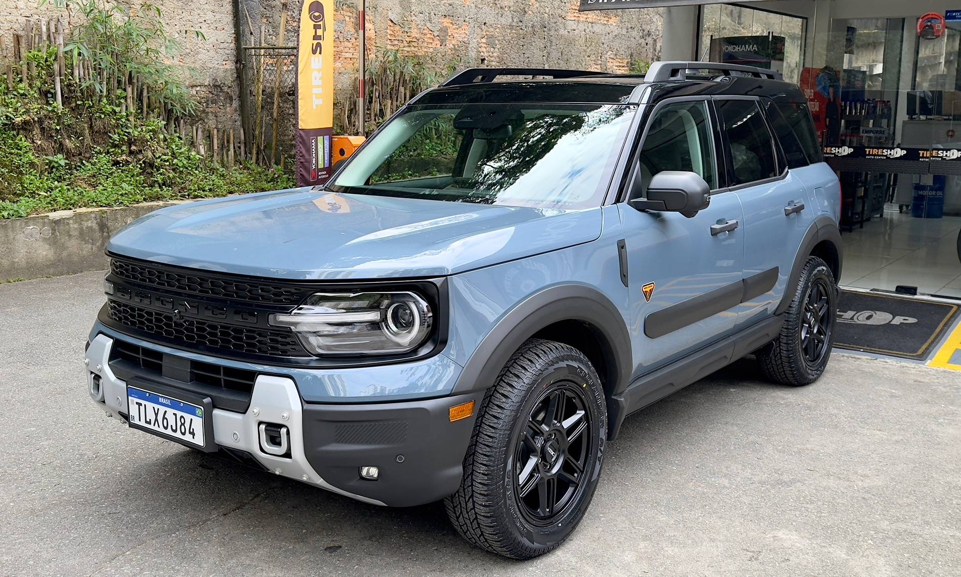 Ford Bronco Sport Bronco Sport Badlands 2025 plus 18” KMC Nomad + Yokohama G015 245/60 IMG_0126