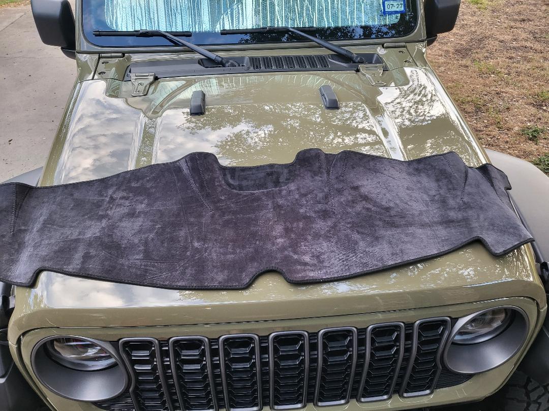 Ford Bronco Sport interior starage and knick knacks dash cover