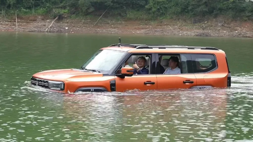 Ford Bronco Sport Well now we know what’s too deep secret_plavayuschego_jetour_g700_1_1000