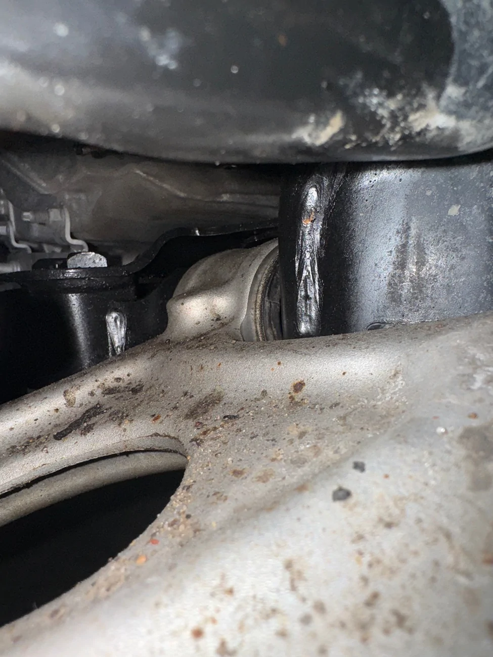 Ford Bronco Sport Need help figuring out how to get the front bearings off a front lower control arm on bronco sport big bend 2024 IMG_1C382314-B47F-4C60-B442-5A50581592D6