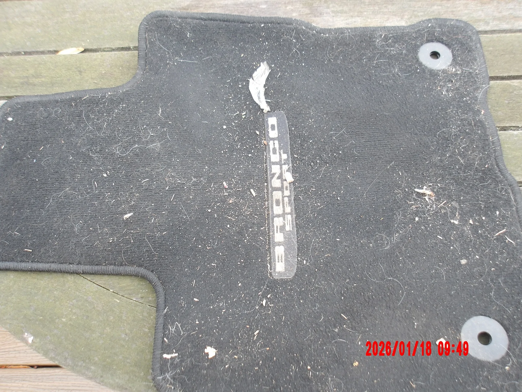 Ford Bronco Sport Review: Wolfbox MF200 Super Power Turbofan compressed air duster. 100_0014