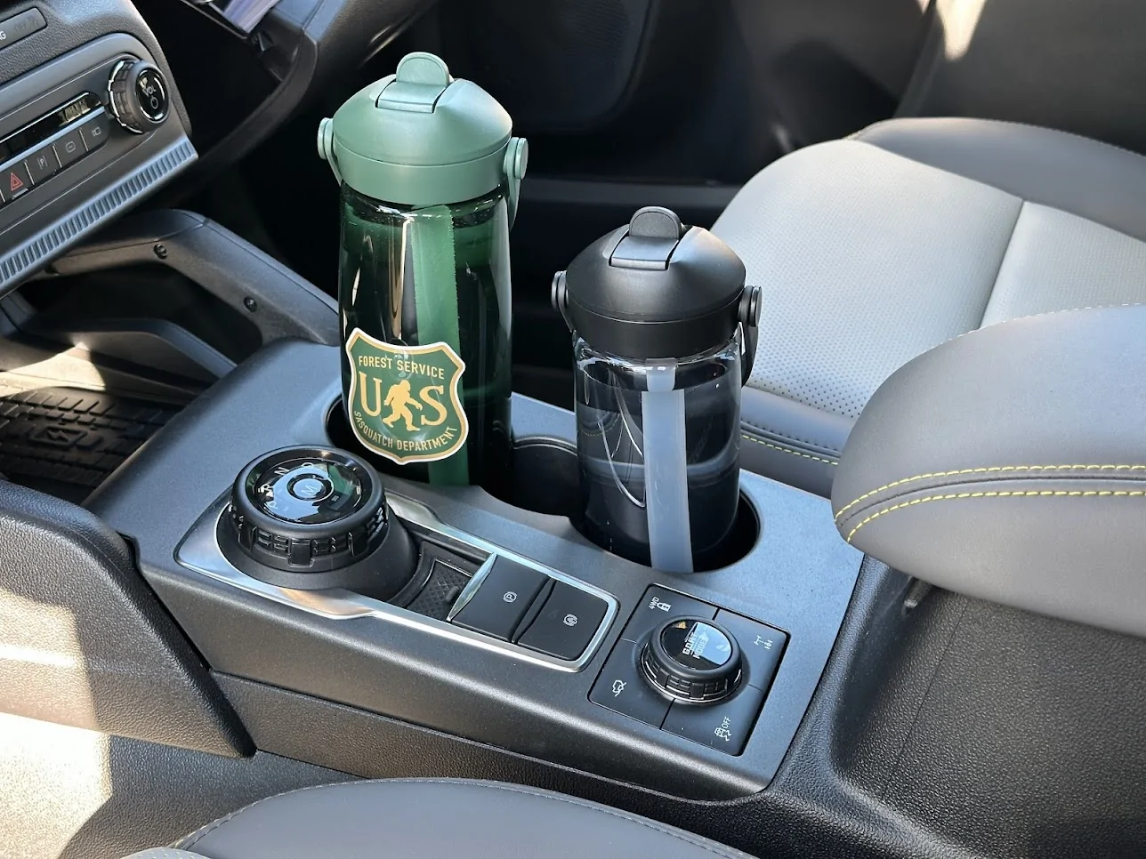 Ford Bronco Sport The perfect water bottle for the Bronco Sport?  What fits where. 1768850782201-ur
