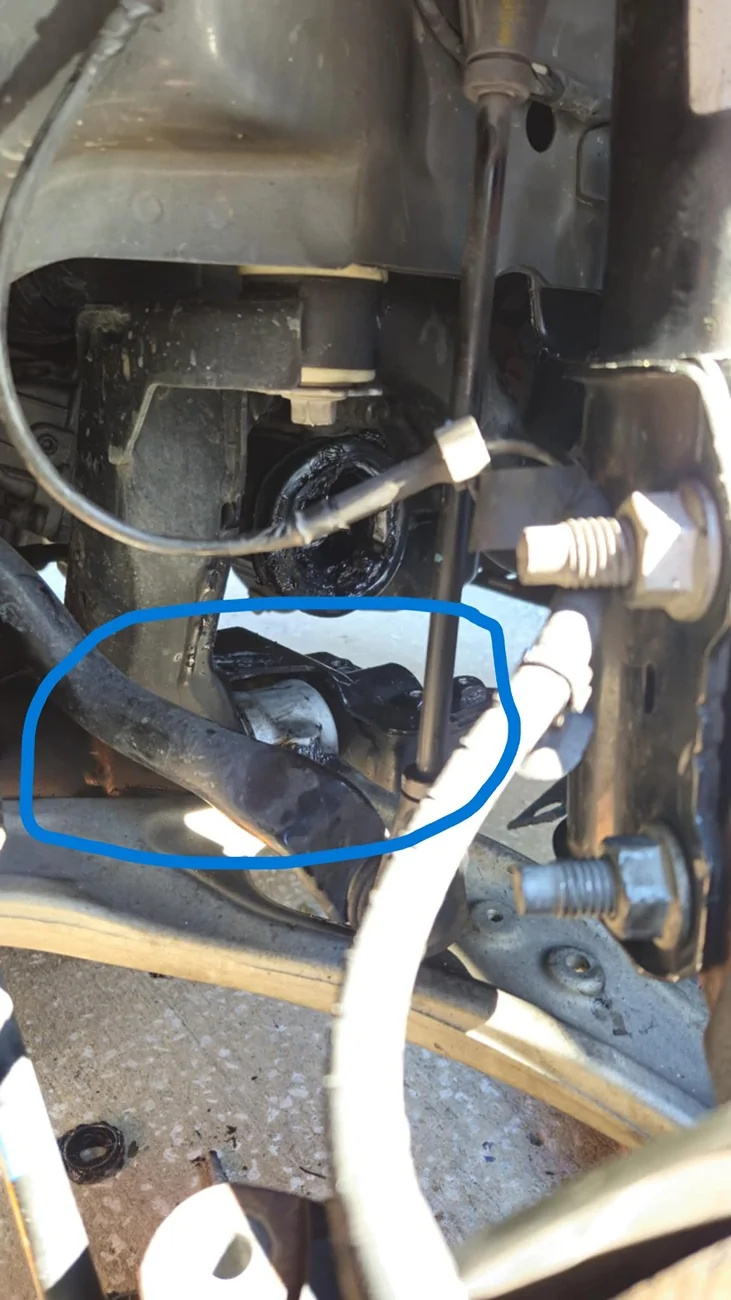 Ford Bronco Sport 2021 Bronco sport lower control arm removal c59e5dc3-373f-4ef7-b203-3b883ac378f