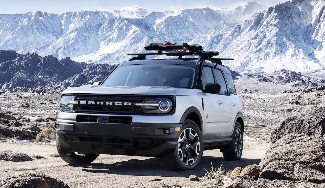 Ford Bronco Sport Bronco Sport Gets Five Ford Lifestyle Accessory Bundles: Bike, Water, Snow, Camping, Cargo Bronco-Sport_Snow