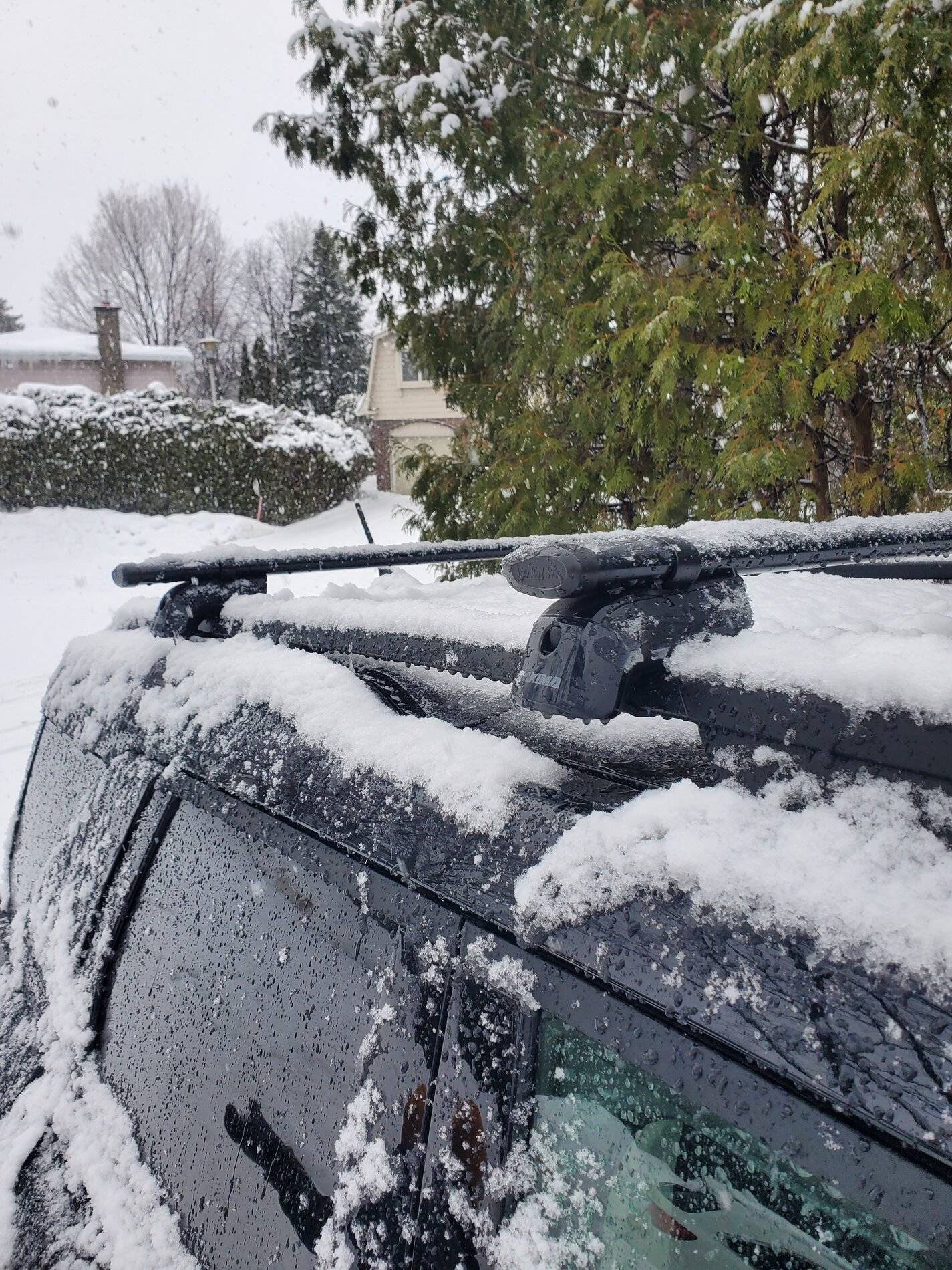 Ford Bronco Sport Yakima JetStream Bars and TimberLine mounts system installed 20210227_125504