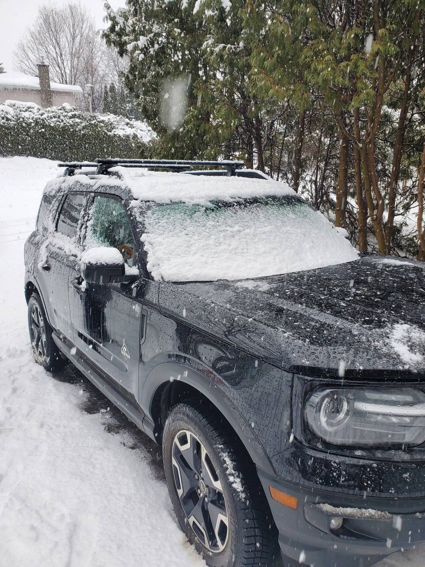 Ford Bronco Sport Yakima JetStream Bars and TimberLine mounts system installed 20210227_125458