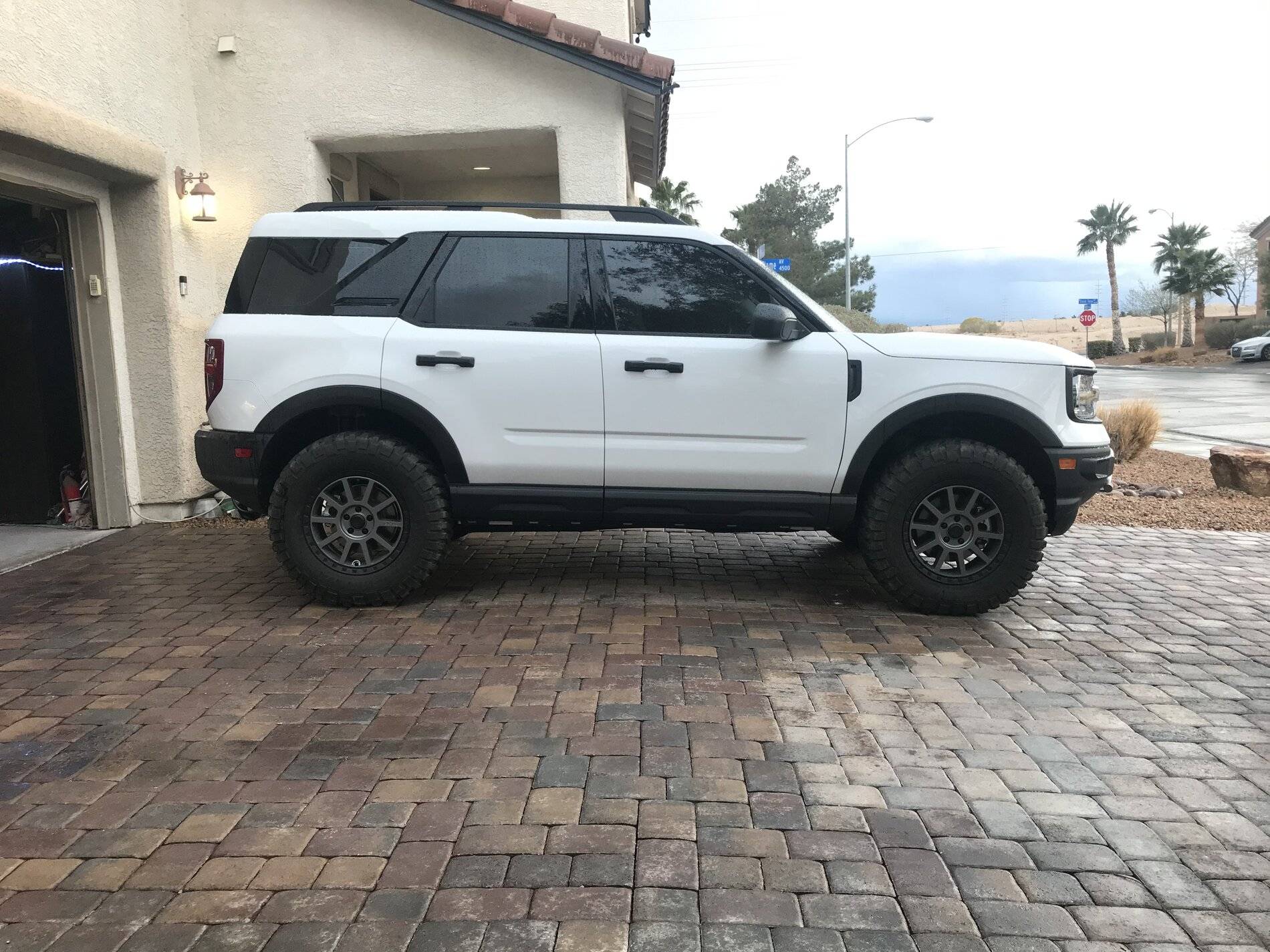 Ford Bronco Sport Bronco Base Build: 2" level kit, 30.5" BFG KM3 tires, light bar, 4" Rigid light pods 746ED069-601A-48F9-AFD9-3699E86F9DED