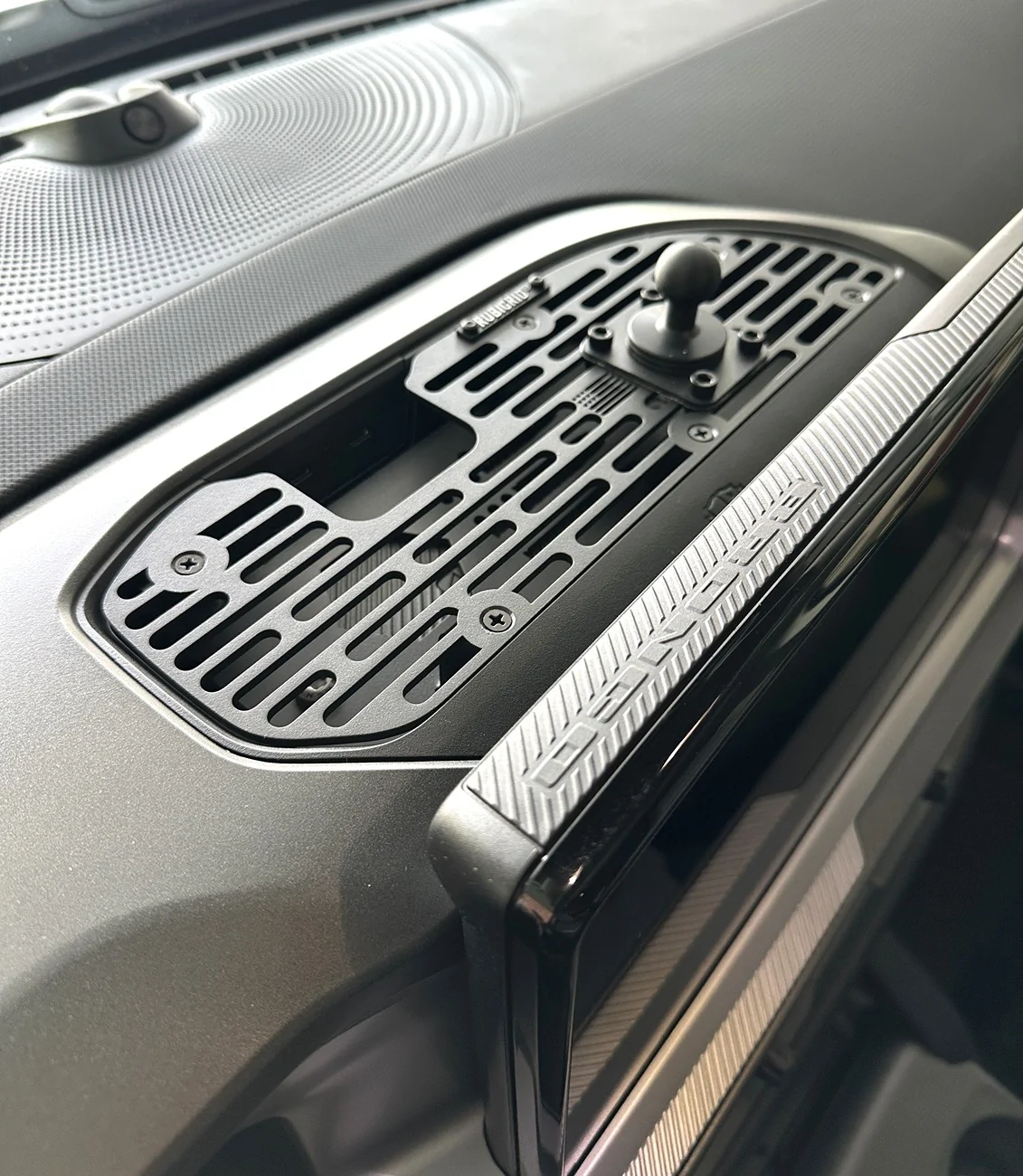 Ford Bronco Sport Bulletpoint Rubigrid dash mount installed 1