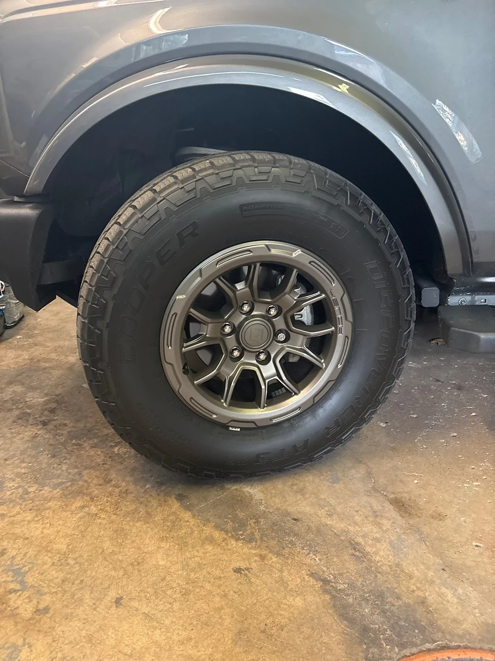Ford Bronco Sport Box changed 18 inch rims to 17 inch rims imag