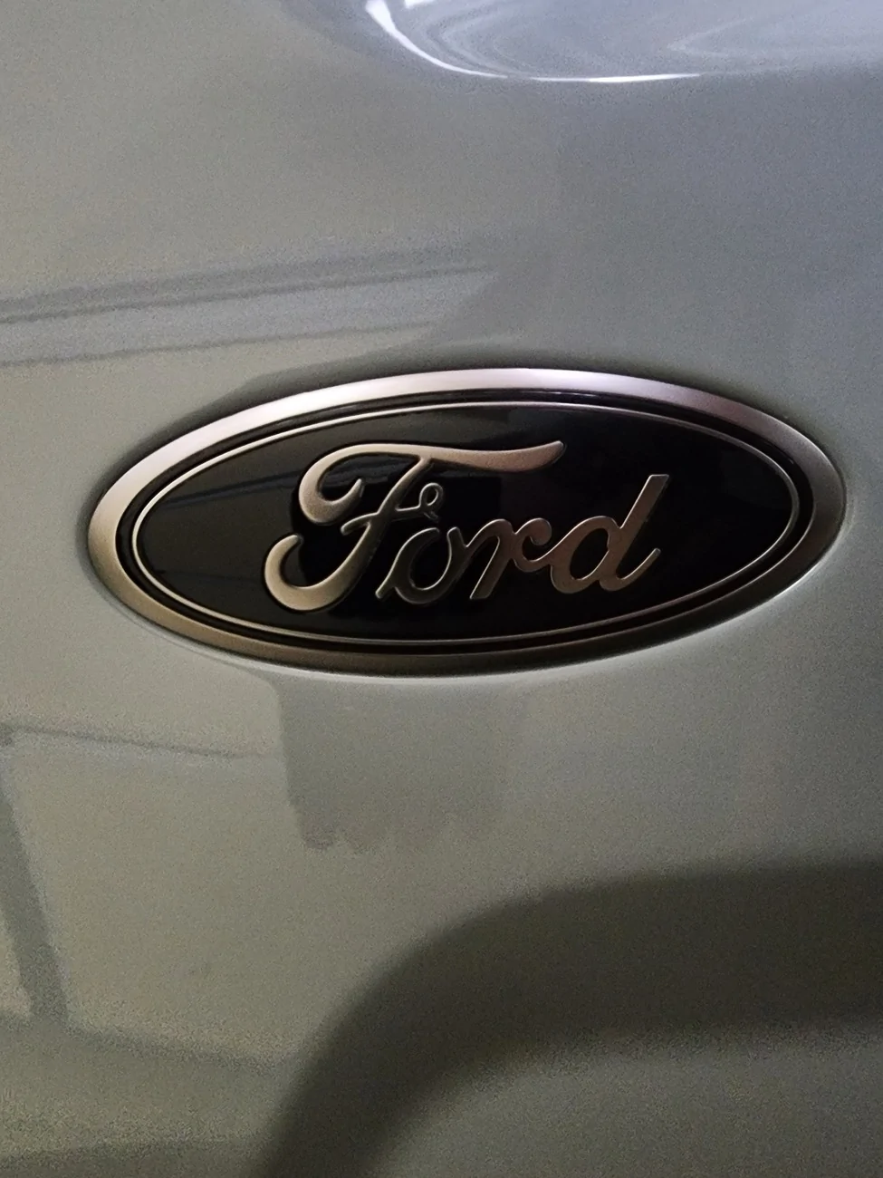 Ford Bronco Sport How've you modified your hatch Ford oval emblem? 20250614_091912