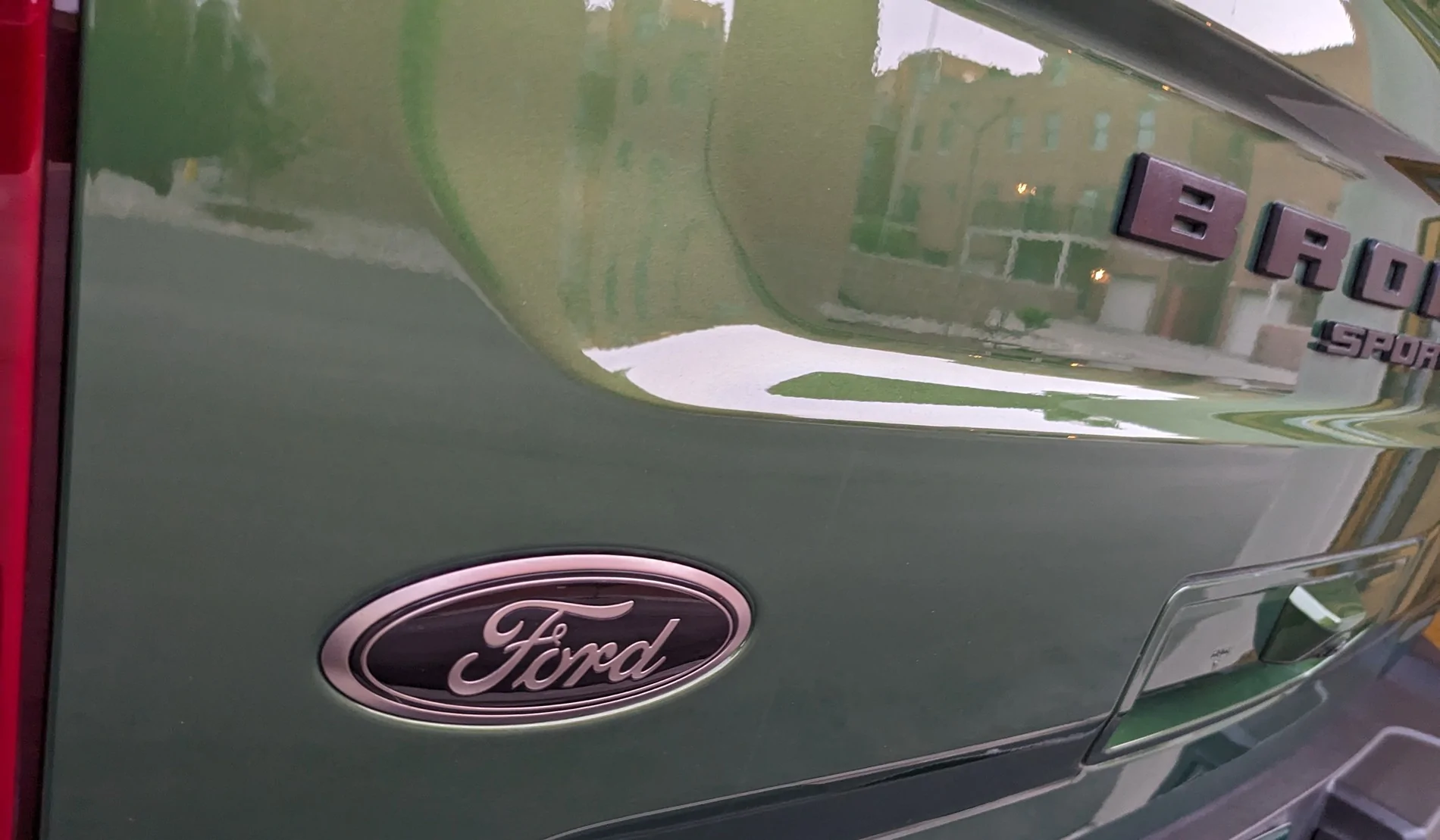 Ford Bronco Sport How've you modified your hatch Ford oval emblem? 22