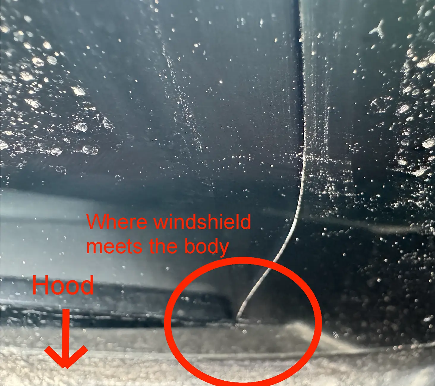 Ford Bronco Sport 2026 Badlands spontaneous windshield crack crack1_marku