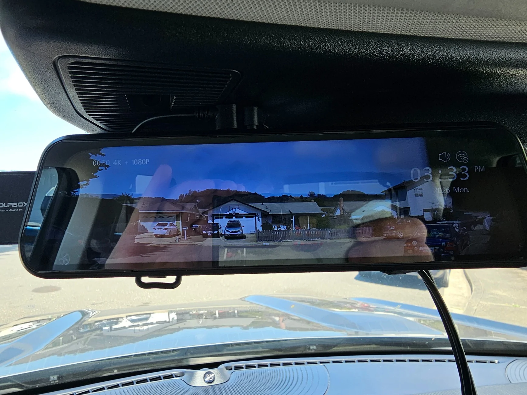 Ford Bronco Sport Wolfbox glare 20260615_153312