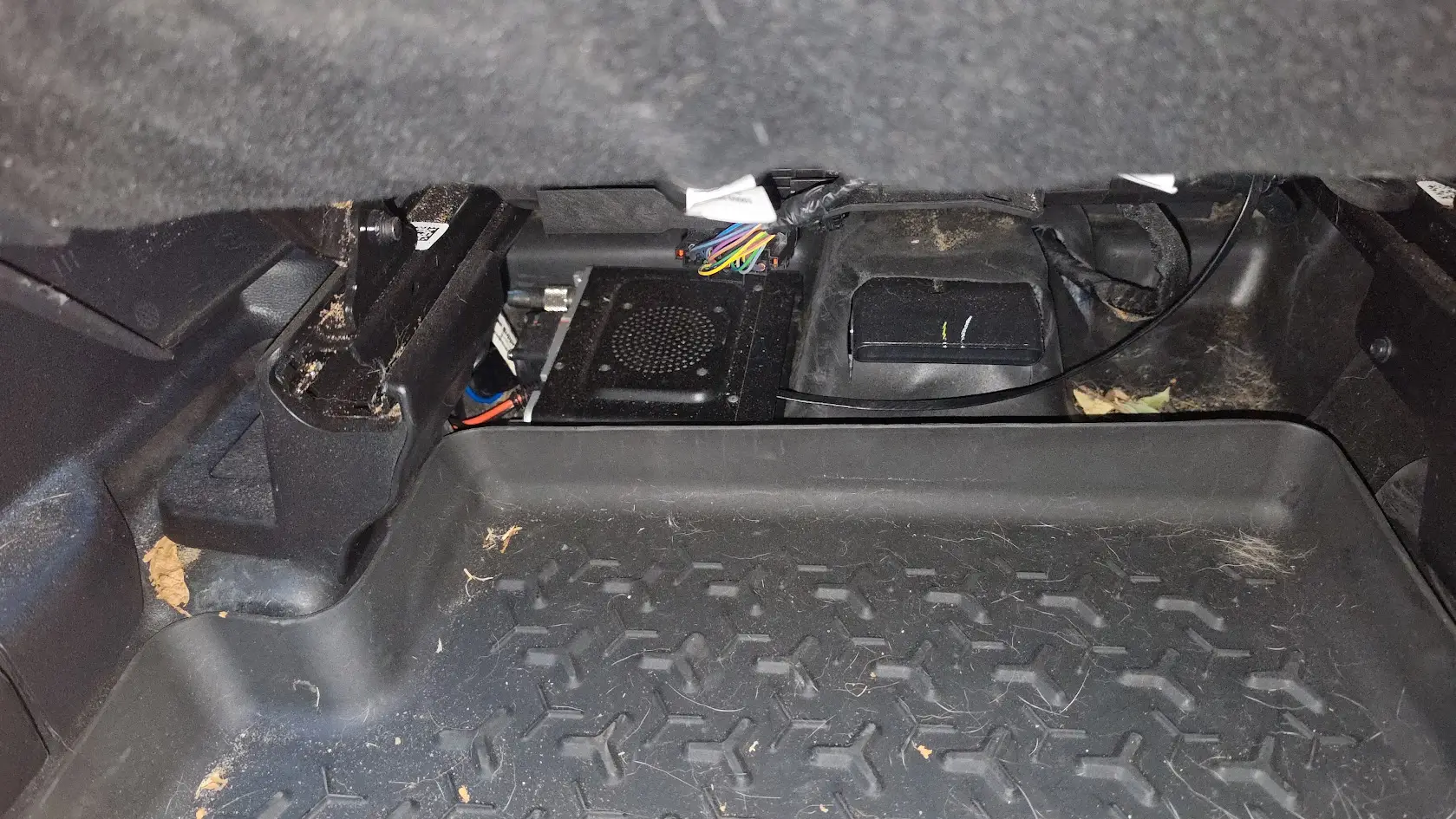 Ford Bronco Sport remove screws from behind screen 1782301003672-kx