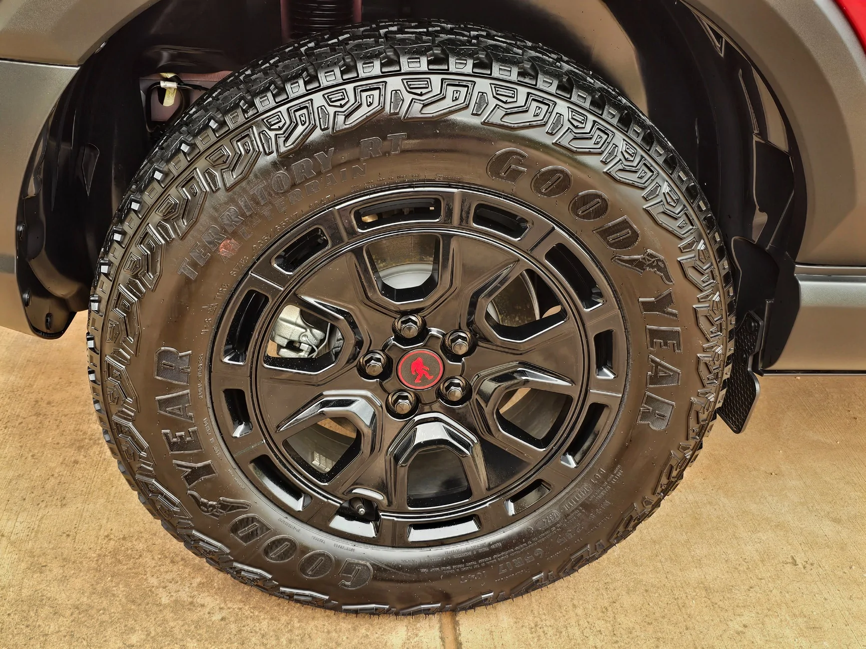 Ford Bronco Sport Black Lug Nuts Bronco - Passenger Front Tir