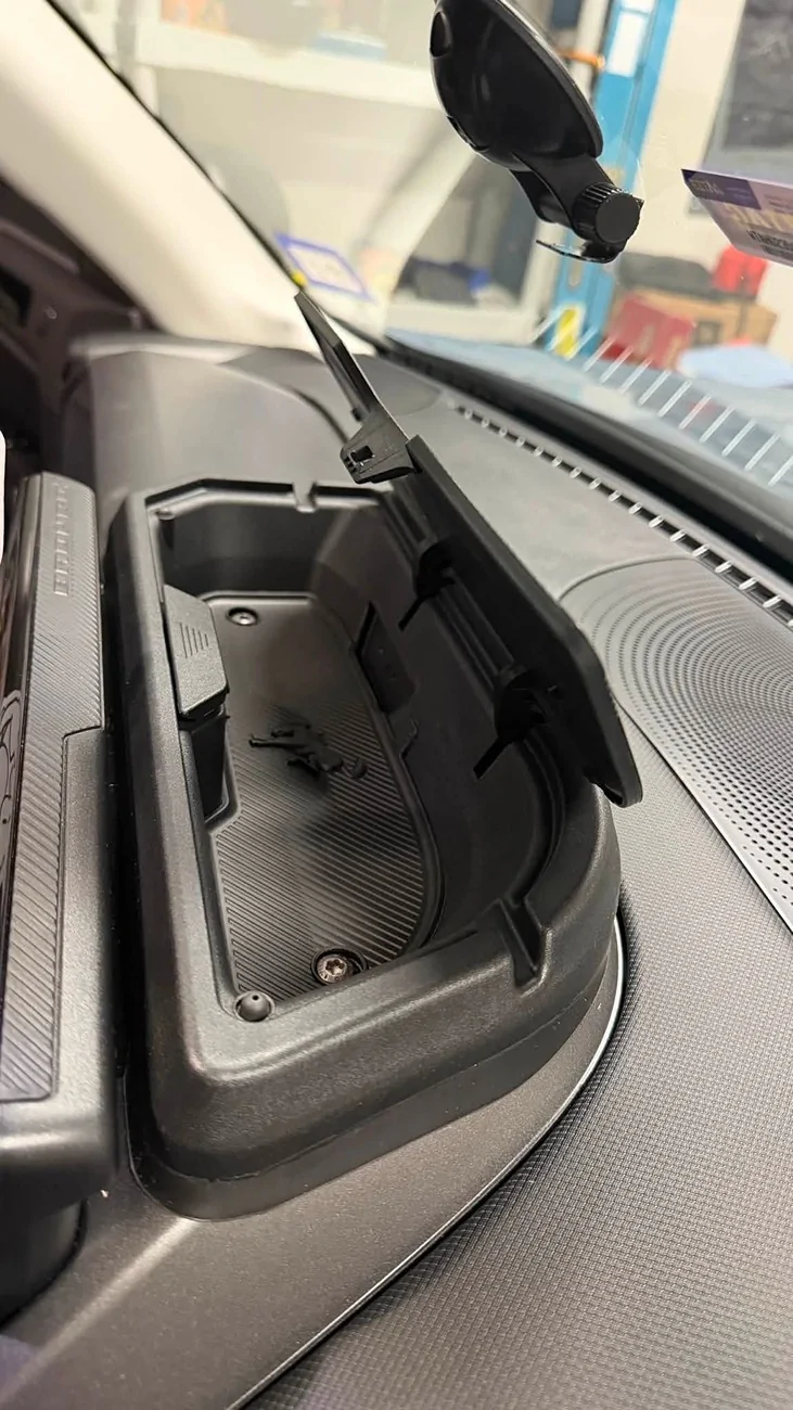 Ford Bronco Sport Ford dash tray box 786828509_10162281755491627_7833183585826813885_n
